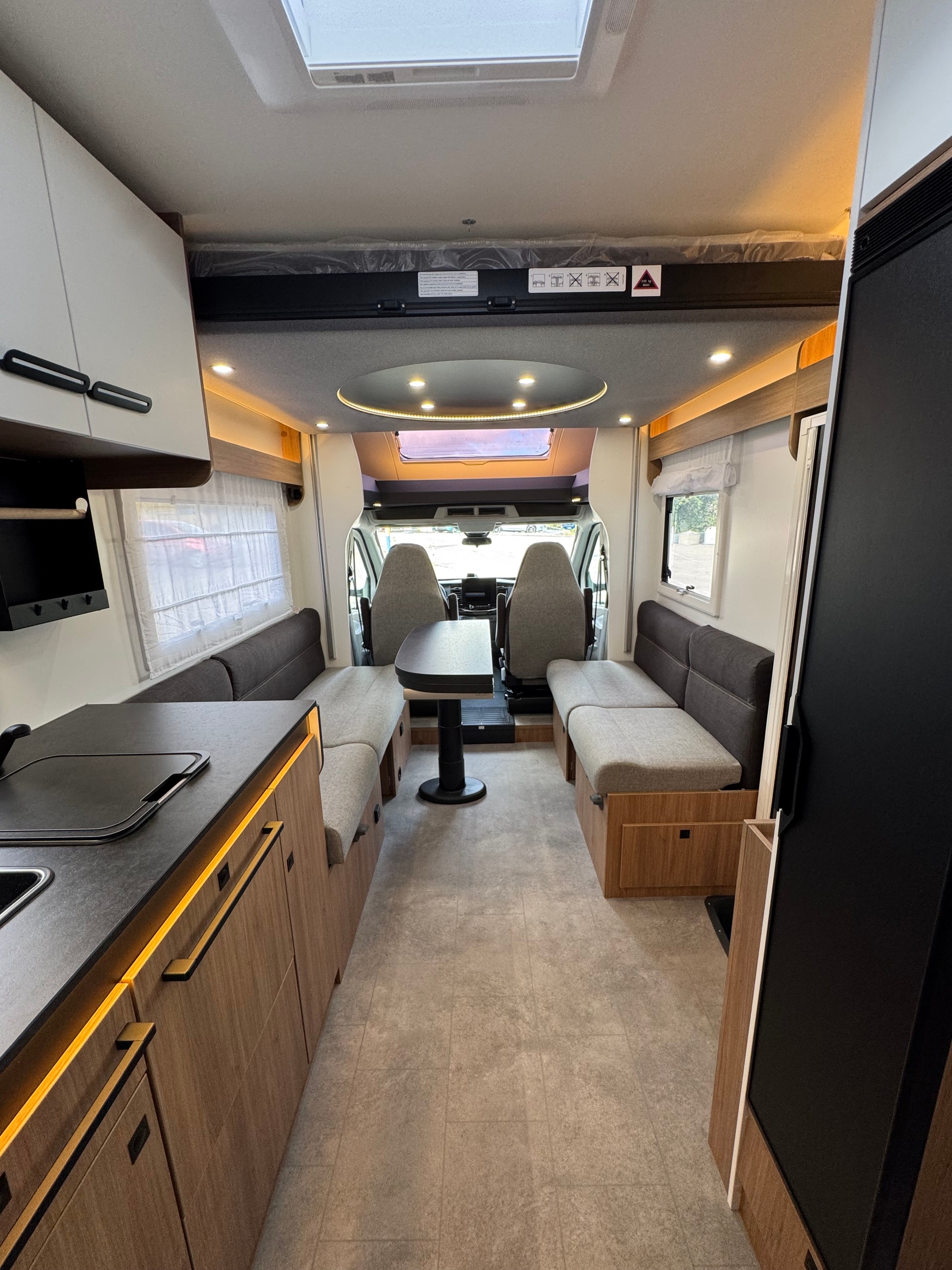CHALLENGER 260 Graphite Edition-image-22