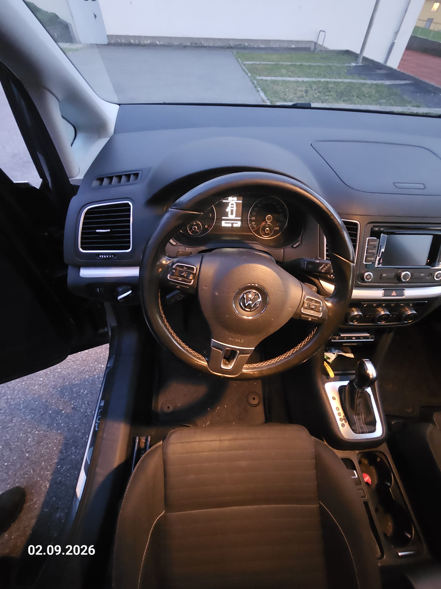 VW Sharan 2.0 TDI BlueMotion Technology Cup DSG-image-3