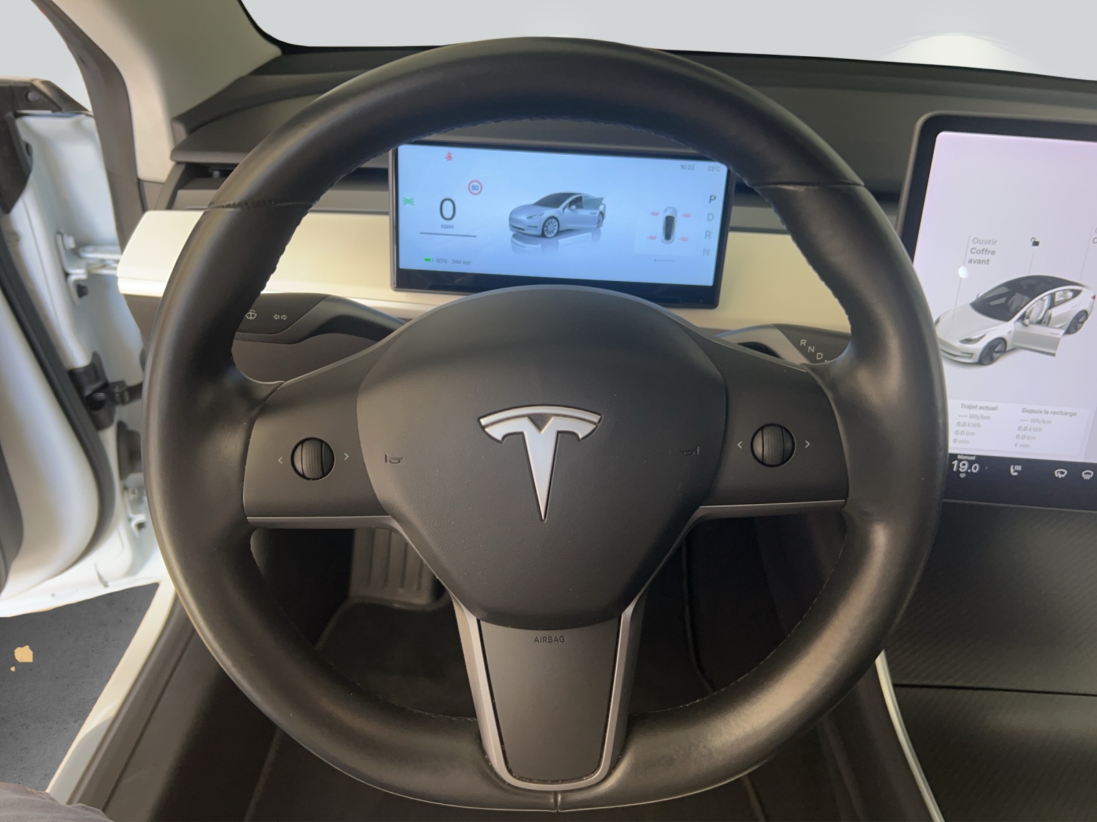 TESLA Model 3 Long Range D-image-5