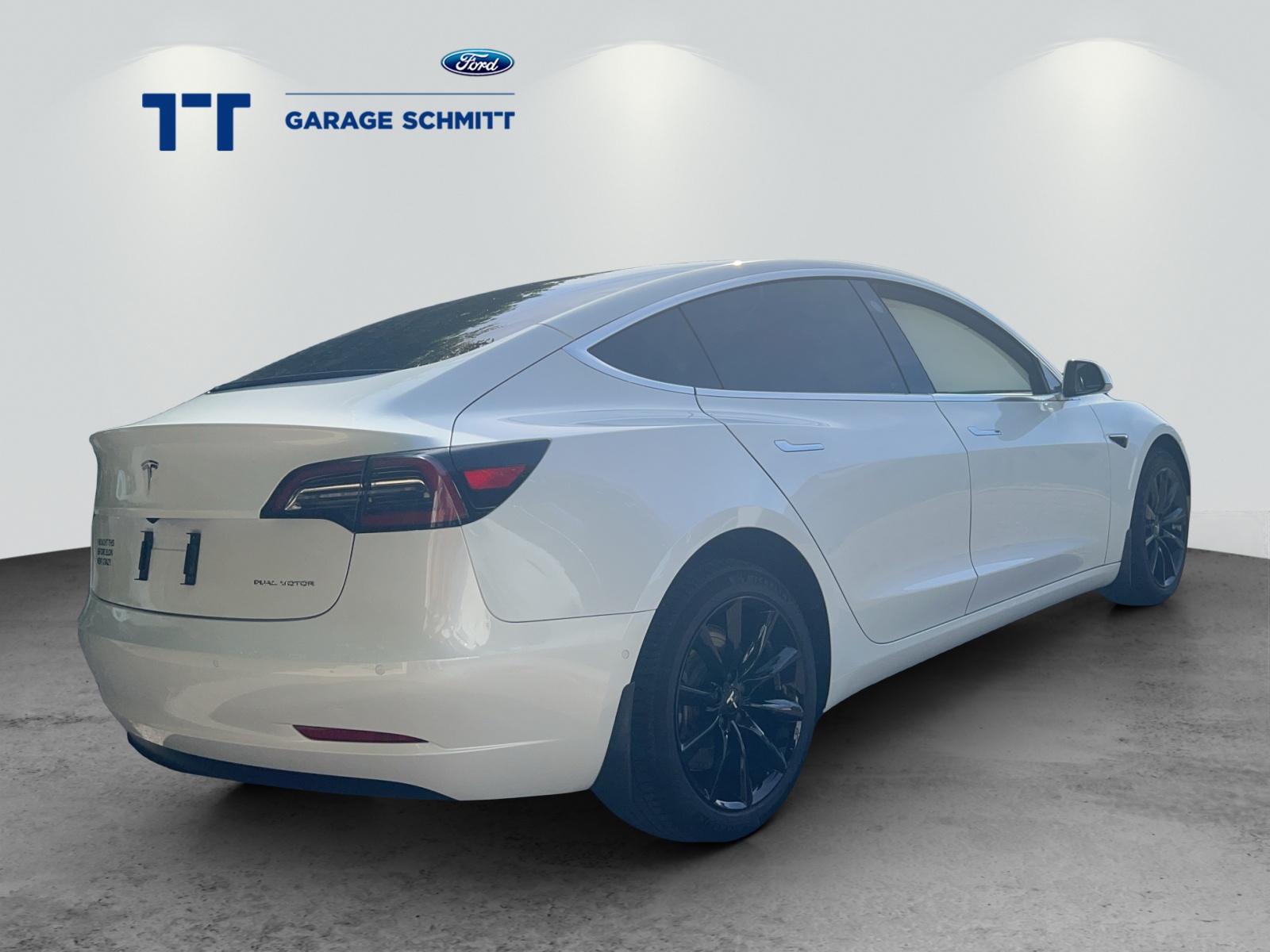 TESLA Model 3 Long Range D-image-2