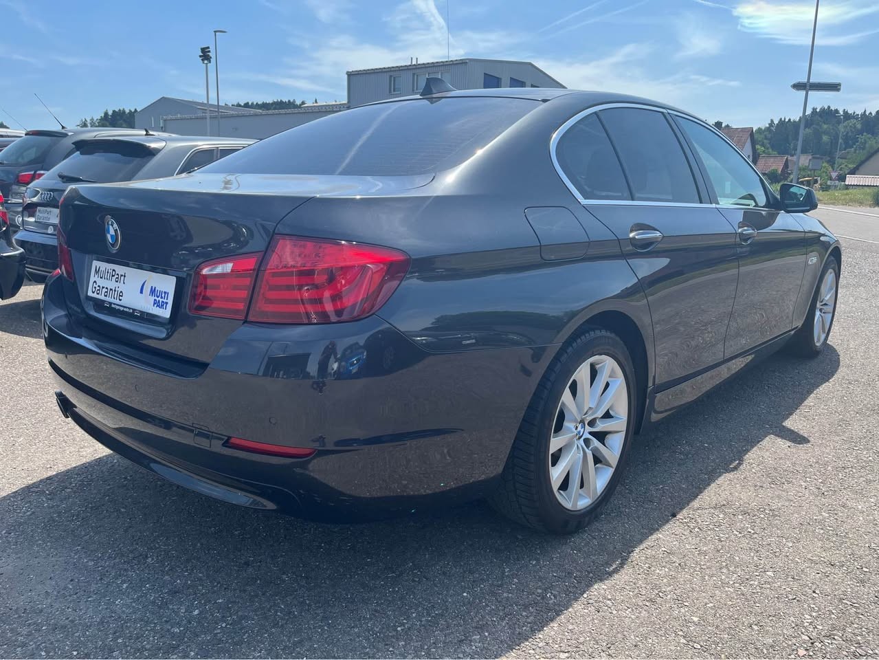 BMW 528i xDrive Steptronic-image-5
