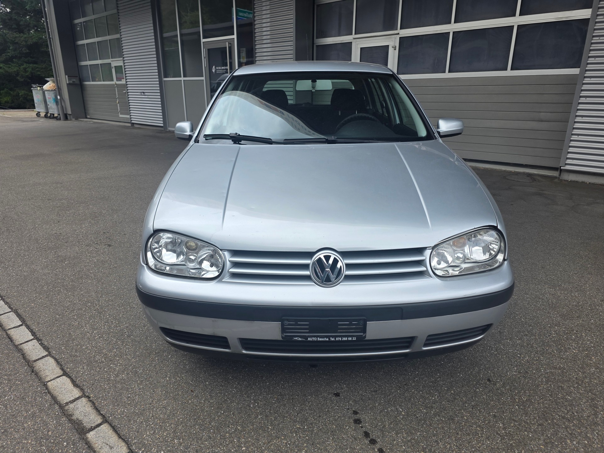 VW Golf 1.6 Comfortline Automatic-image-1