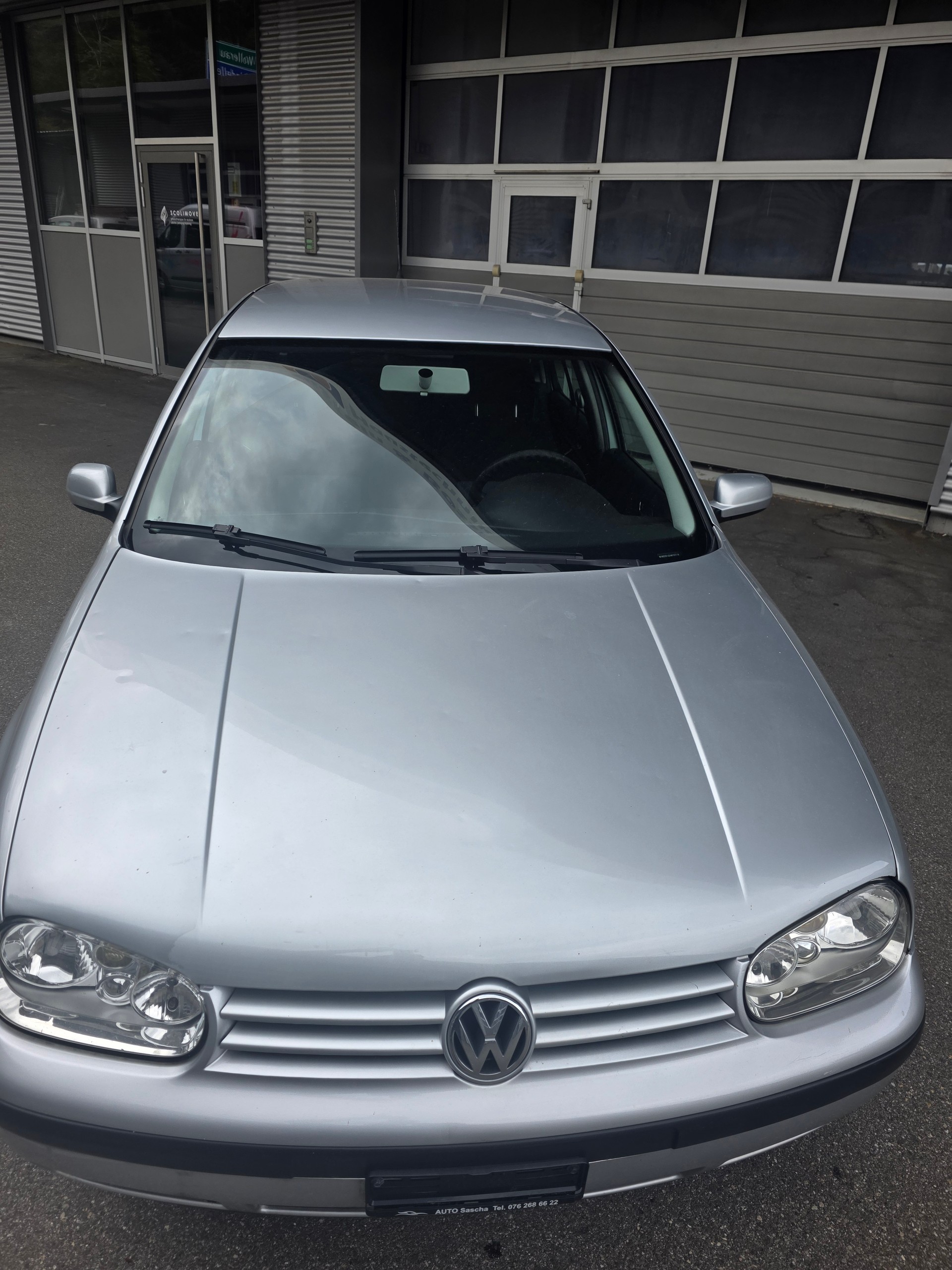 VW Golf 1.6 Comfortline Automatic-image-3