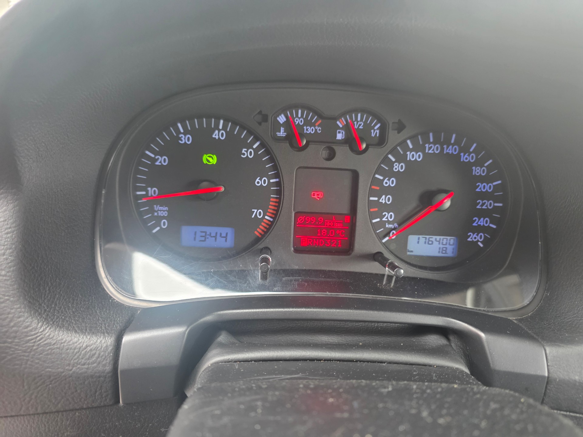 VW Golf 1.6 Comfortline Automatic-image-10