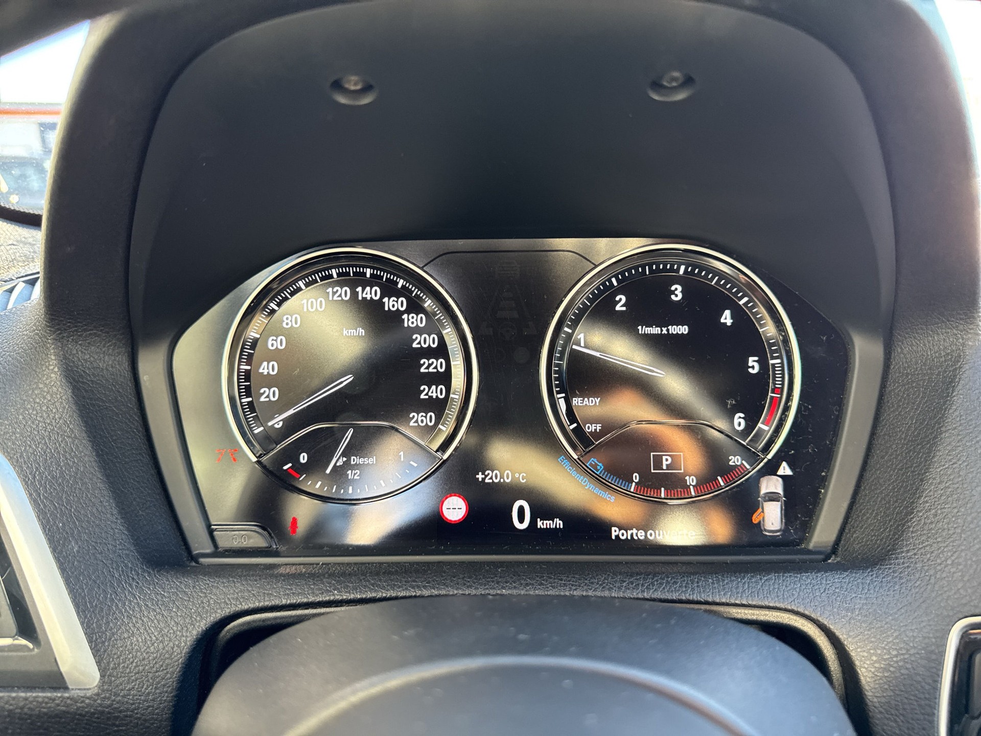BMW 120d xDrive Edition M Sport Steptronic-image-13