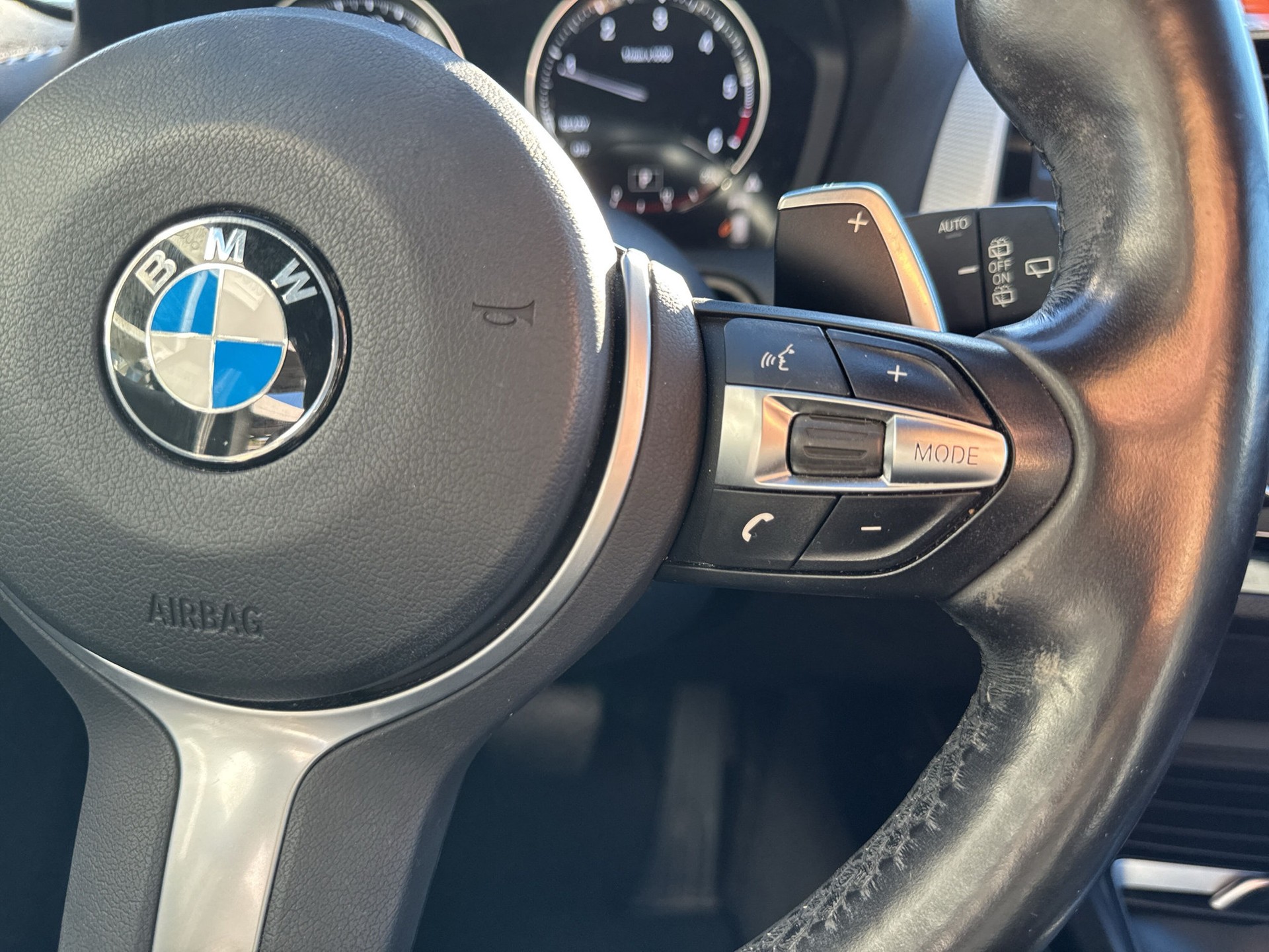 BMW 120d xDrive Edition M Sport Steptronic-image-15