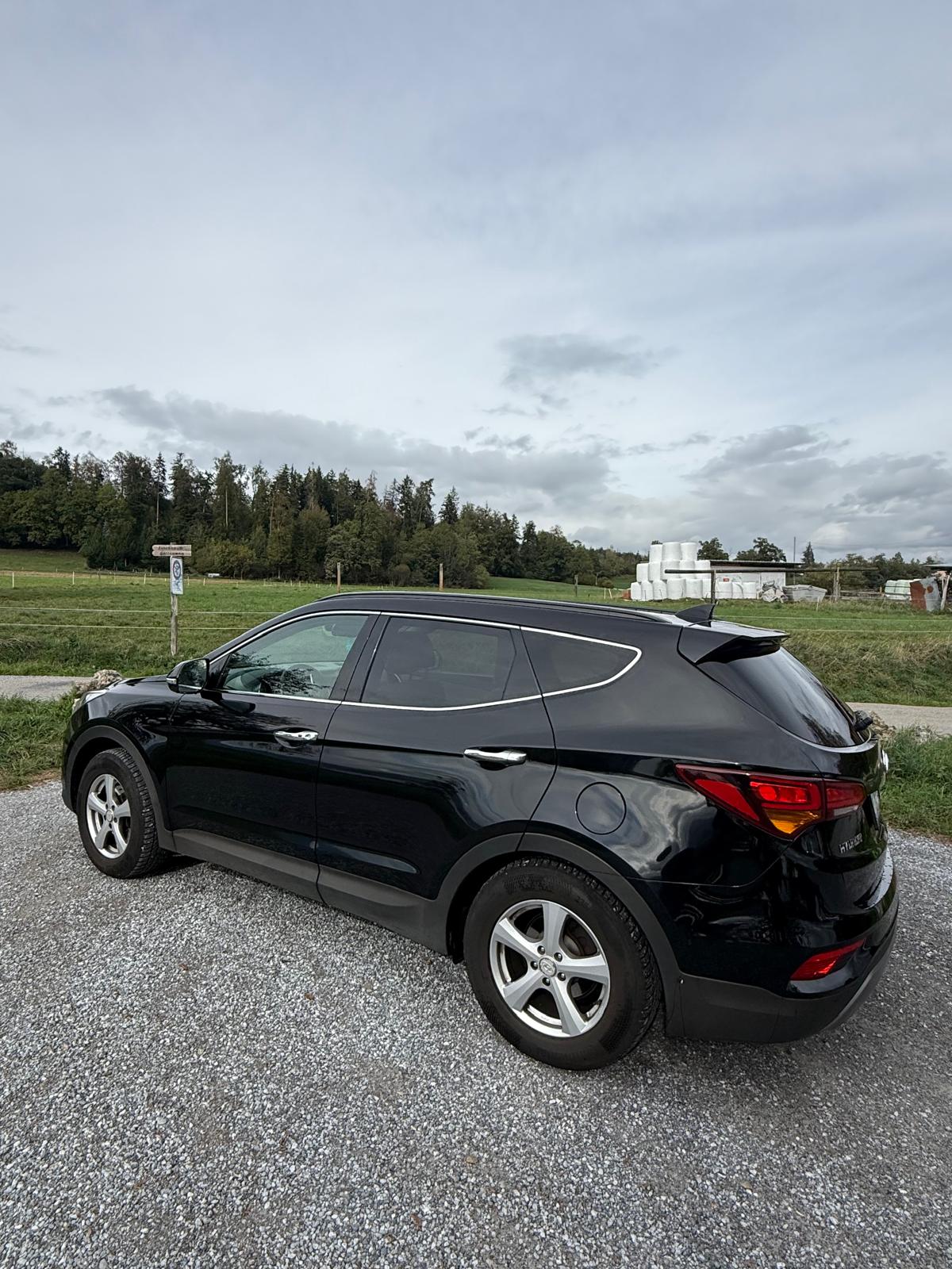 HYUNDAI 2.2 CRDi Vertex 7P-image-1
