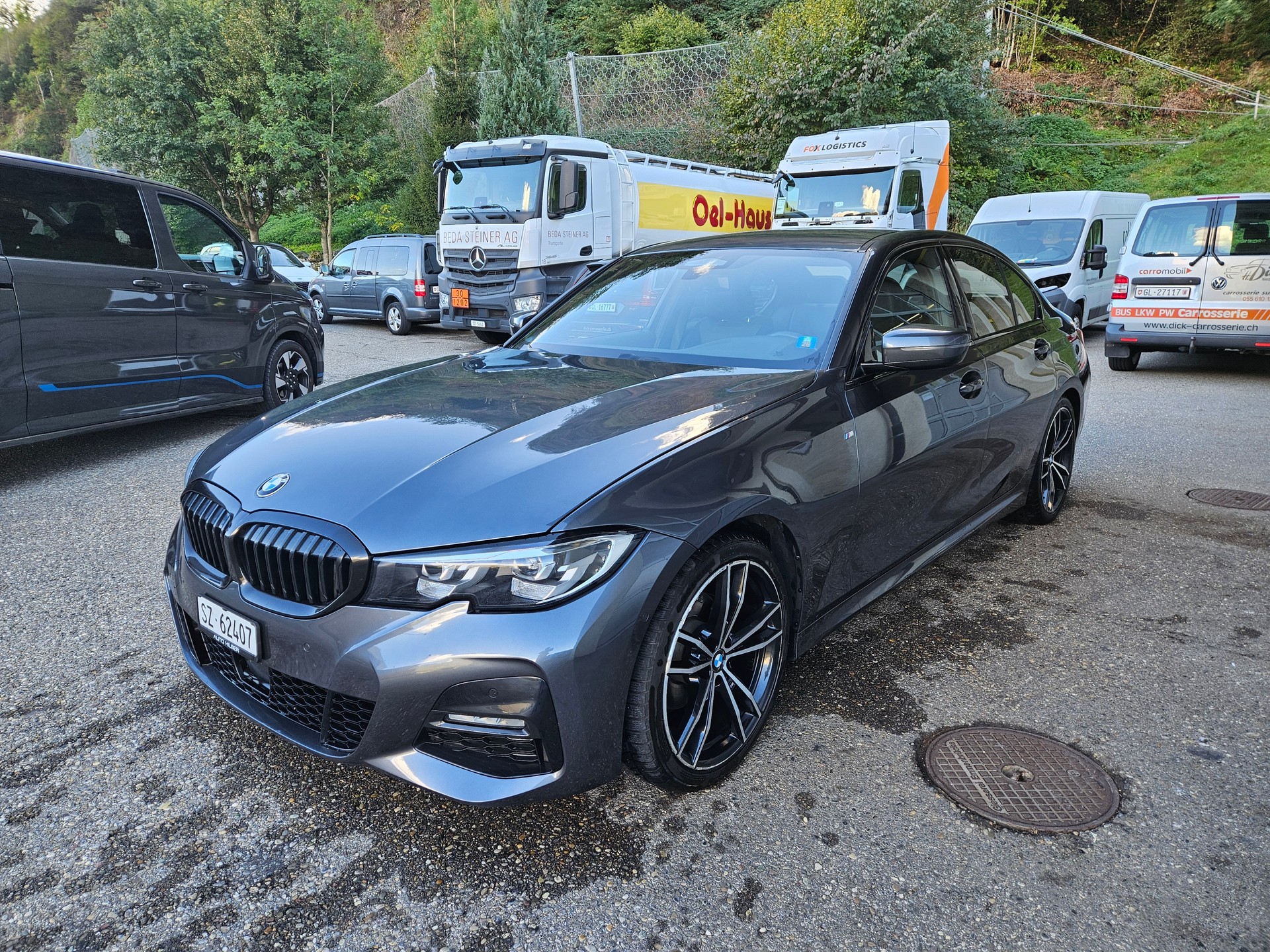 BMW 320d xDrive-image-2