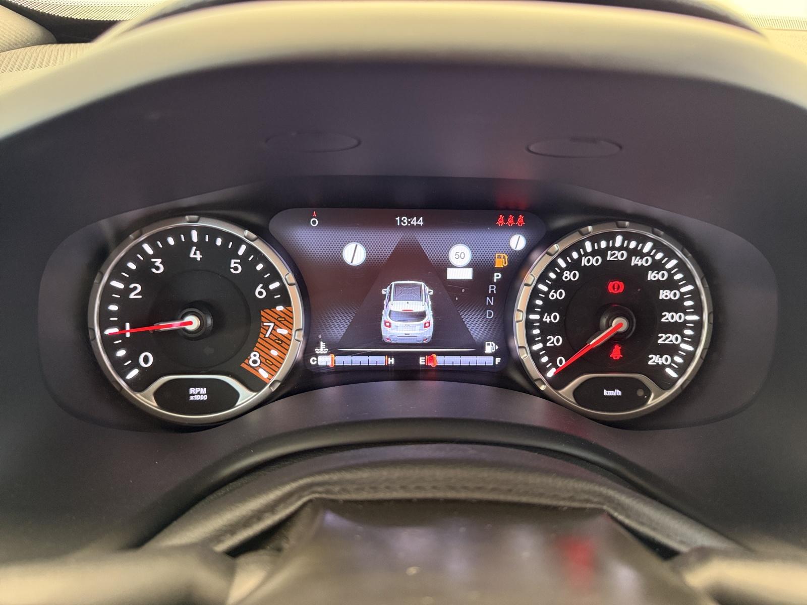 JEEP Renegade 1.3 Turbo Limited AWD (CH)⛽-image-13