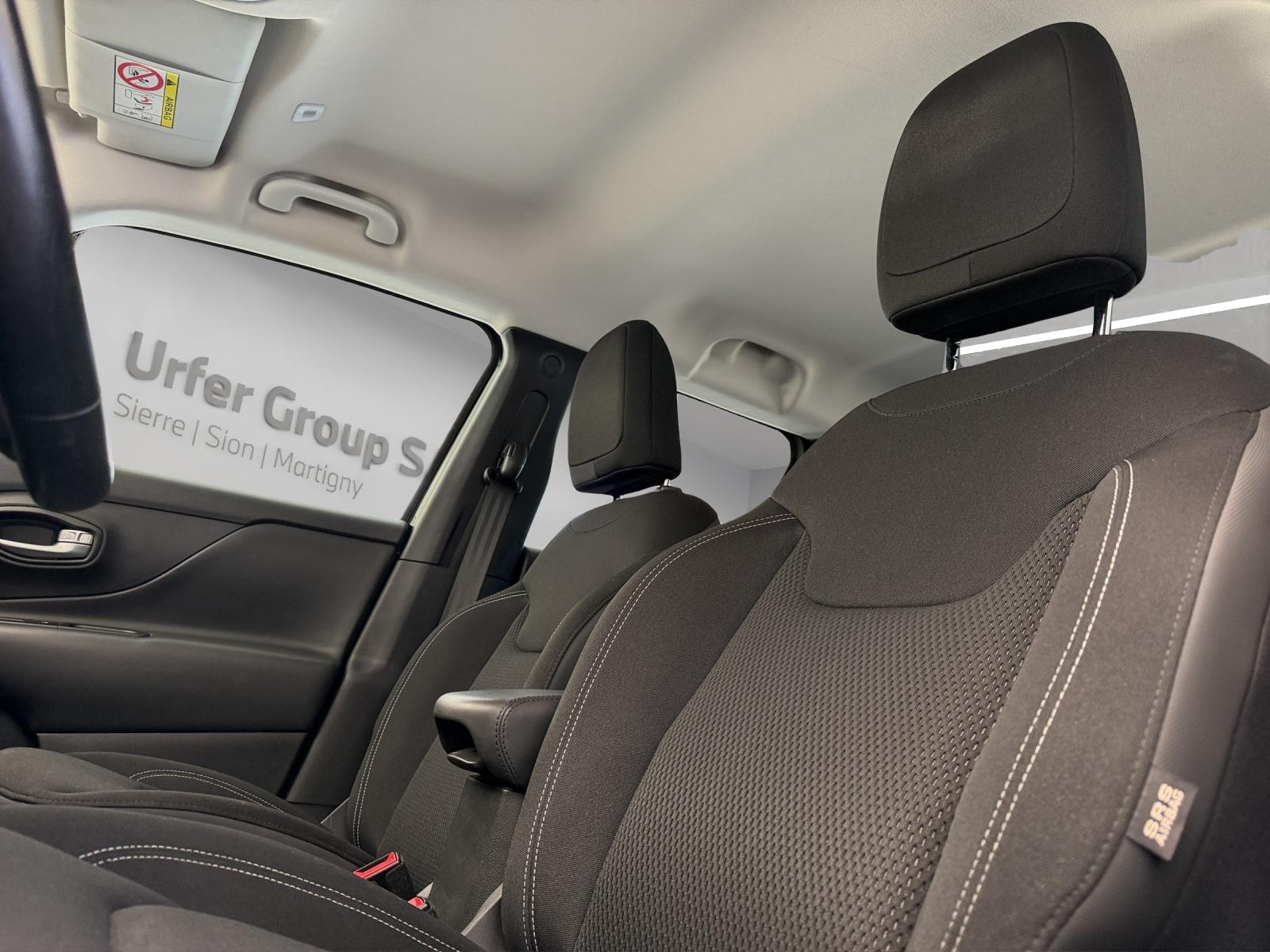 JEEP Renegade 1.3 Turbo Limited AWD (CH)⛽-image-17