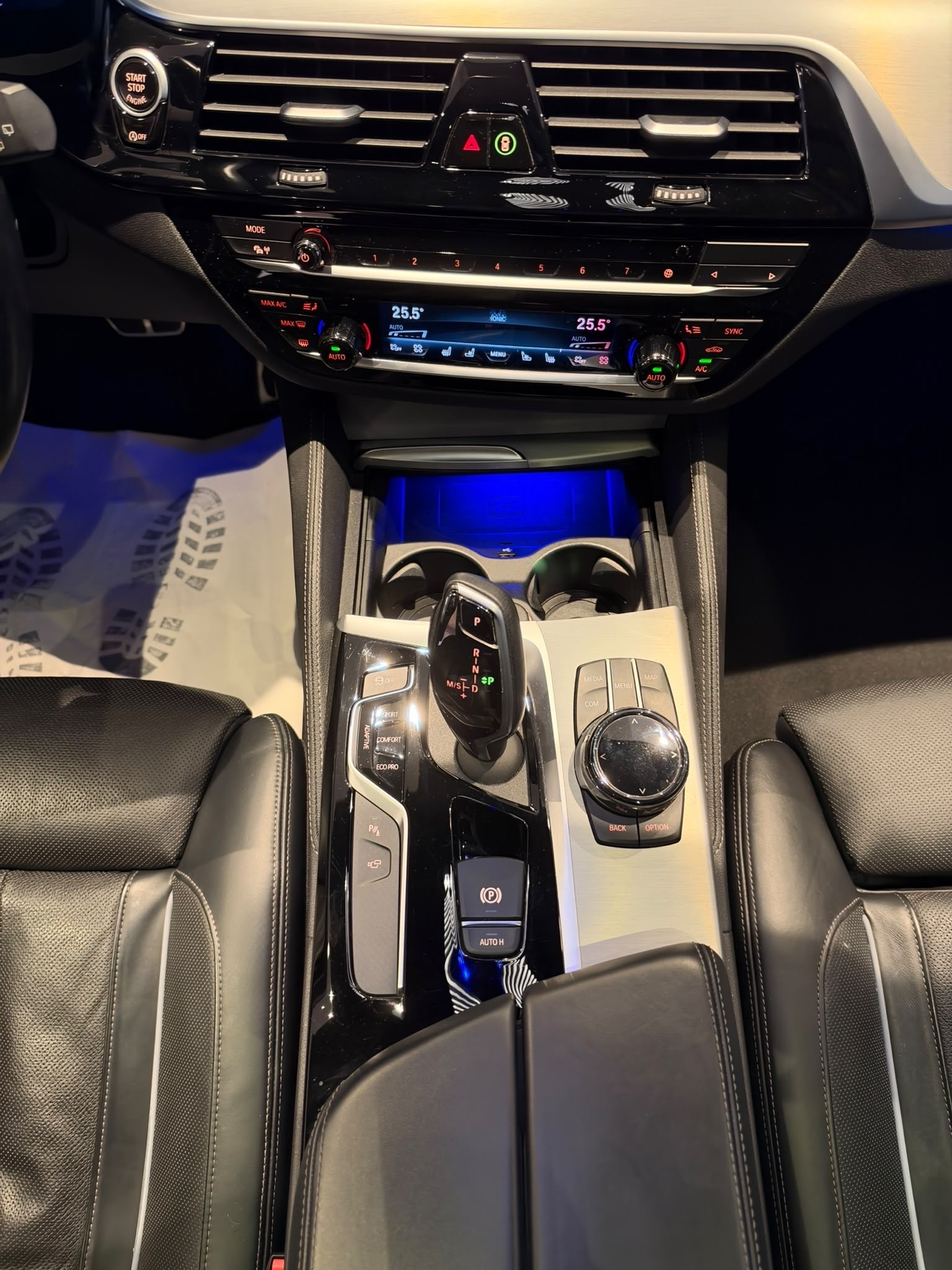 BMW M550d xDrive SAG Touring-image-14