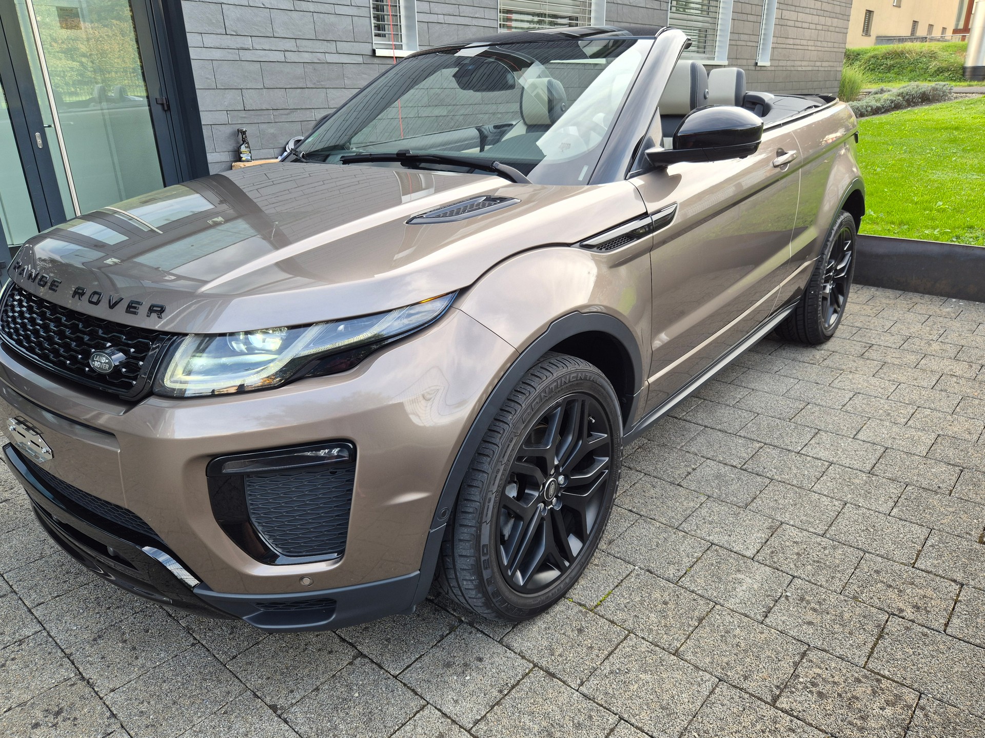 LAND ROVER 2.0 Si4 HSE Dynamic-image-0