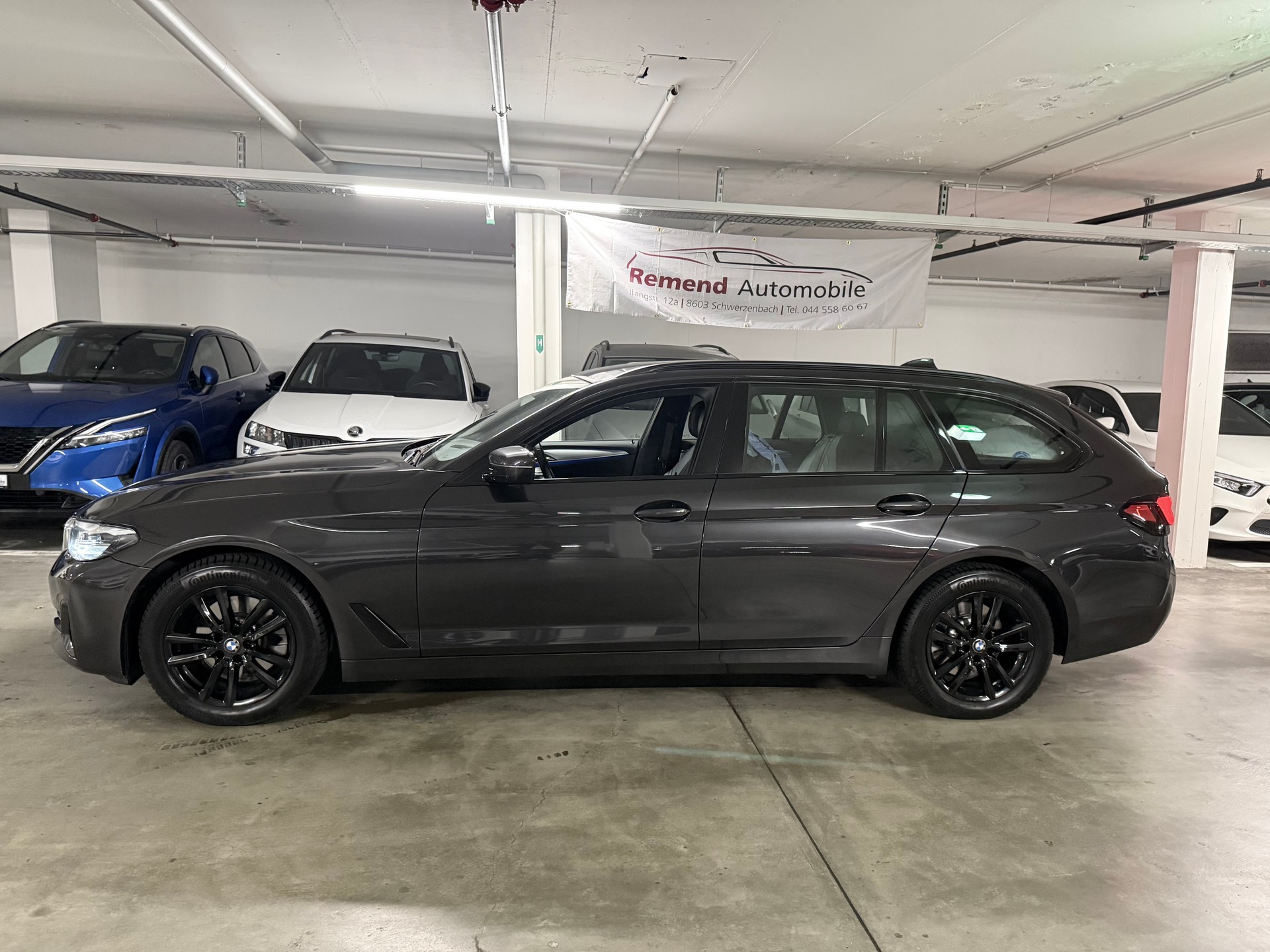 BMW 520d xDrive 48V Touring Steptronic RF-Kamera, Ambiente Beleuchtung-image-3