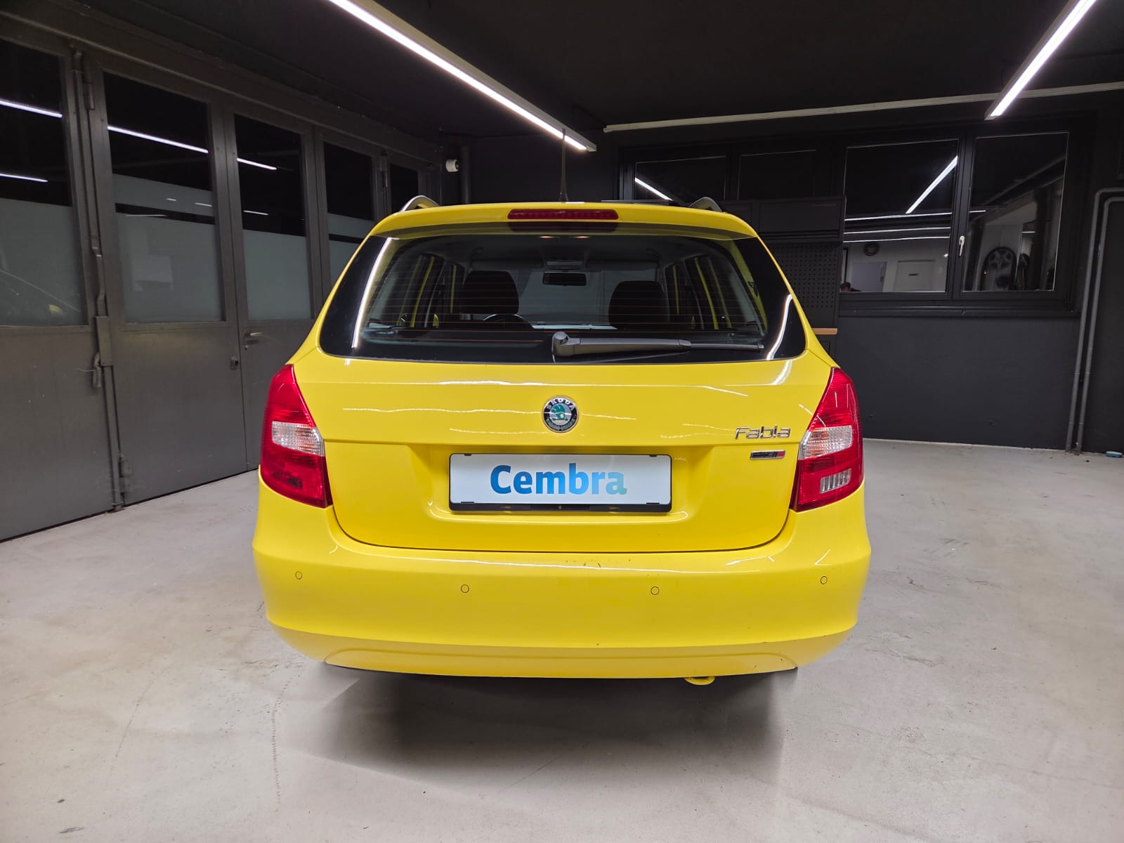 SKODA Fabia 1.2 TSI Classic DSG-image-2
