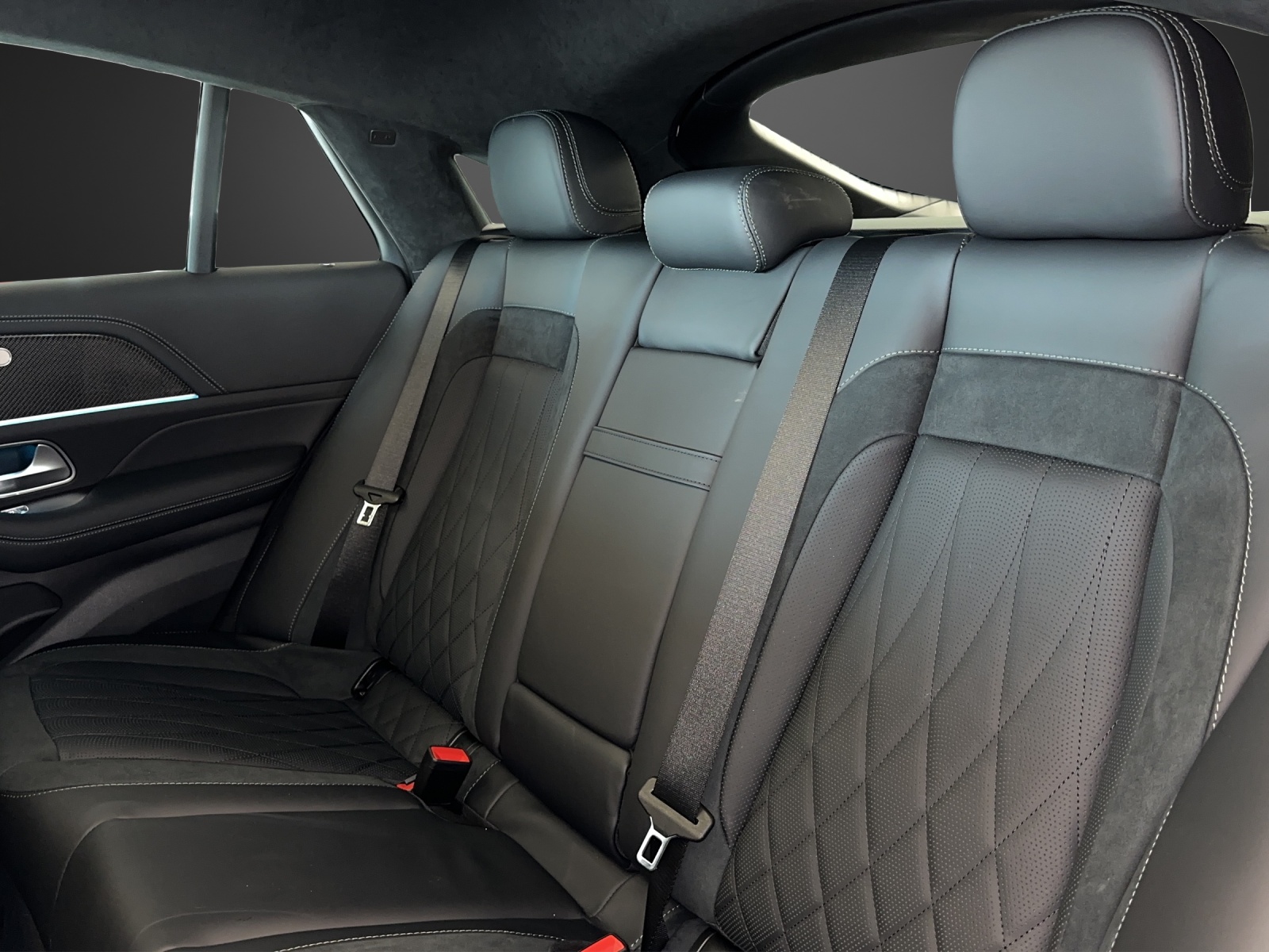 MERCEDES-BENZ GLE Coupé 53 AMG Premium+-image-11
