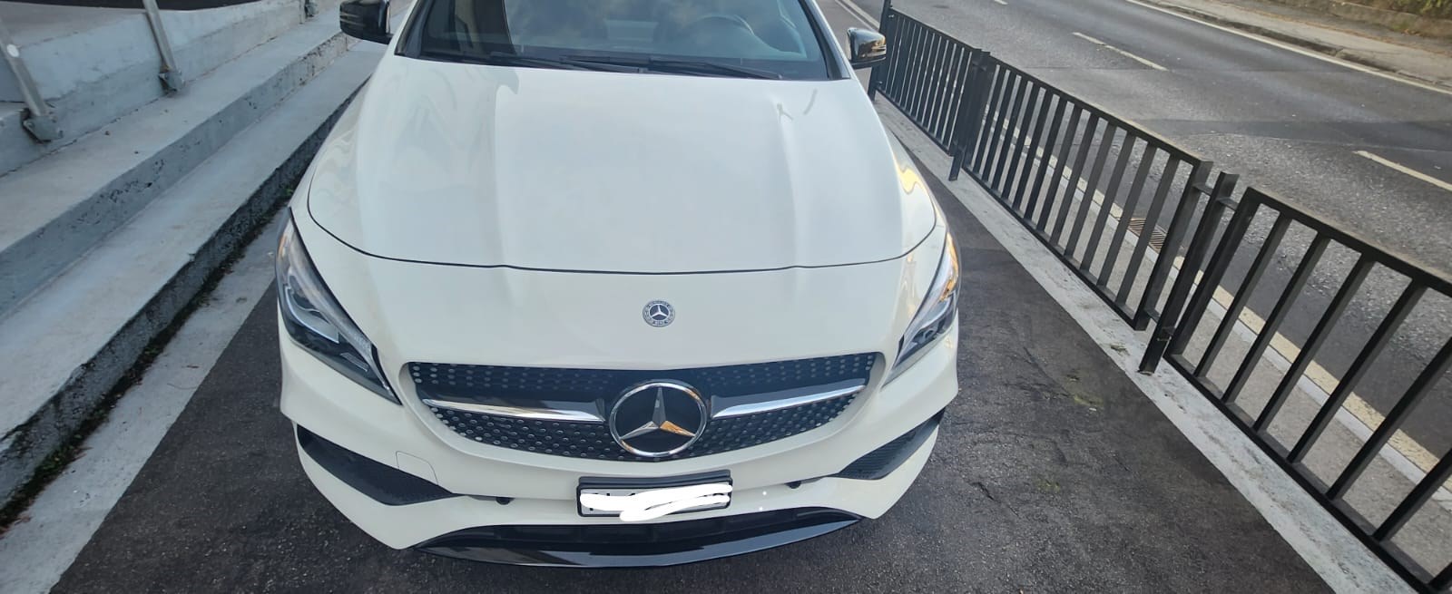 MERCEDES-BENZ CLA Shooting Brake 200 d AMG Line 4Matic 7G-DCT-image-1