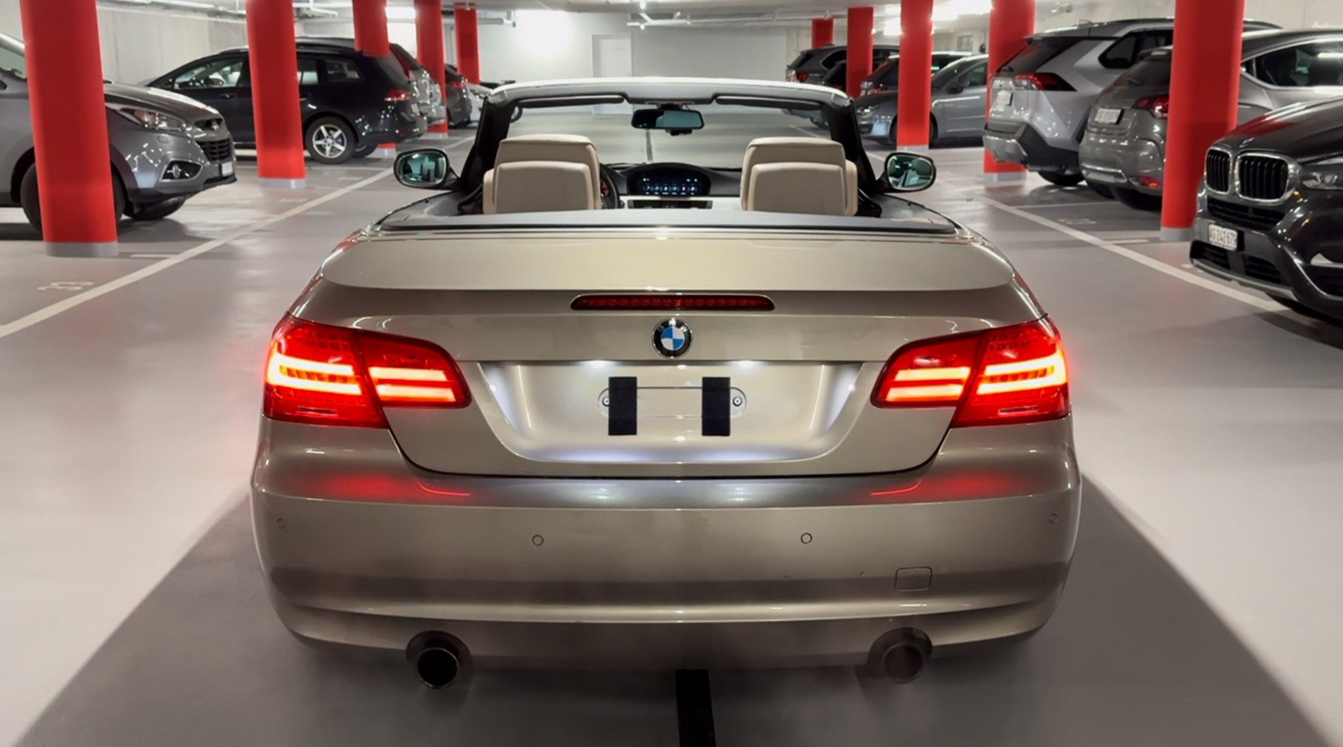 BMW 335i Cabriolet DSG-image-3