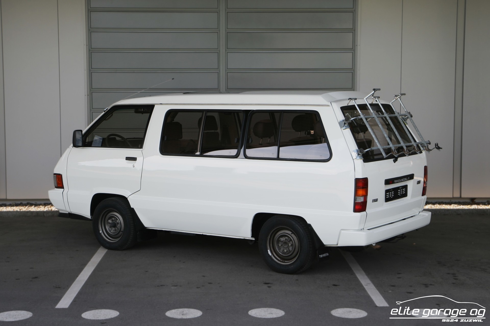 TOYOTA Model-F 2.2 Wagon GL-image-2