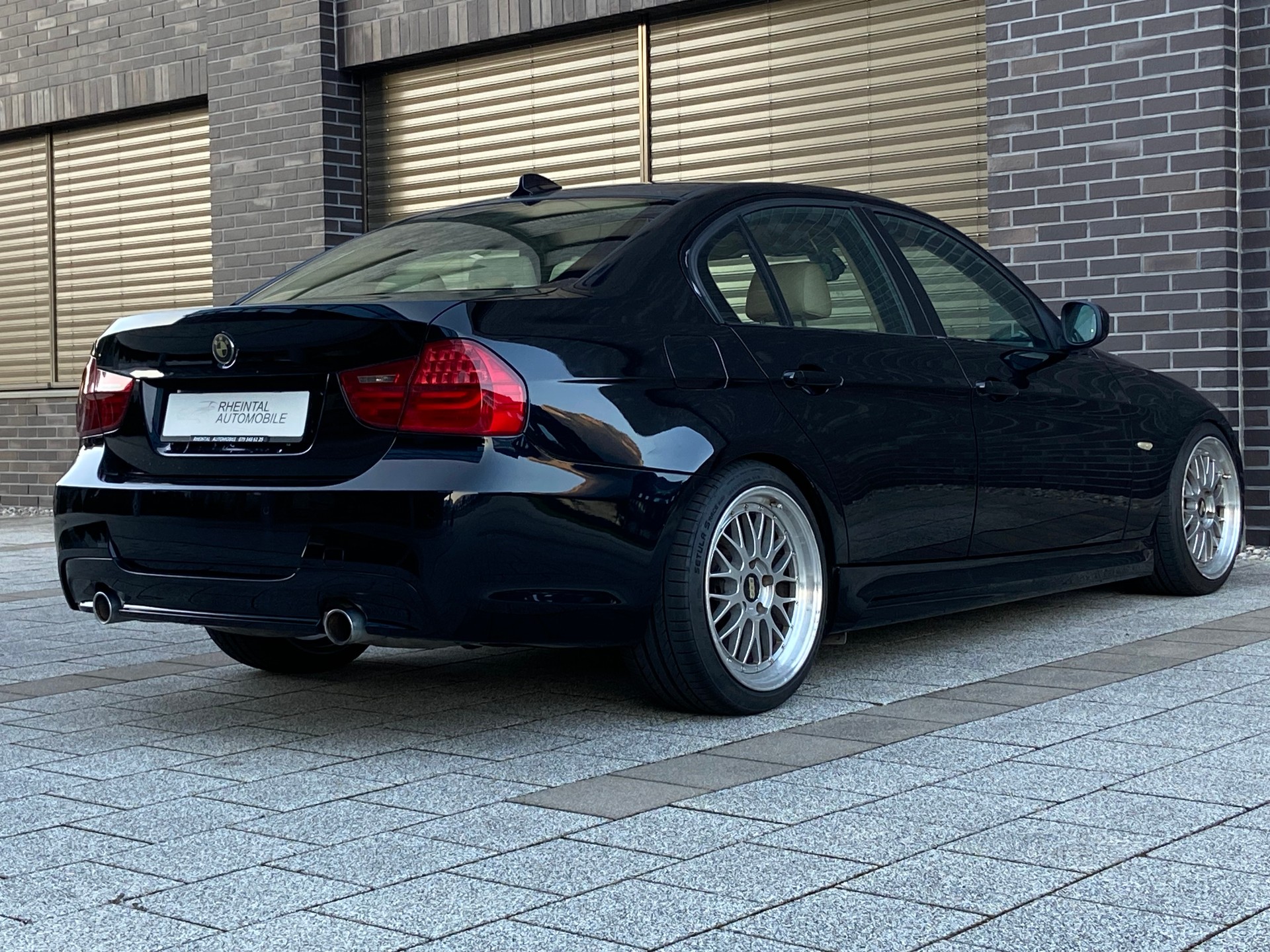 BMW 335i Steptronic-image-8