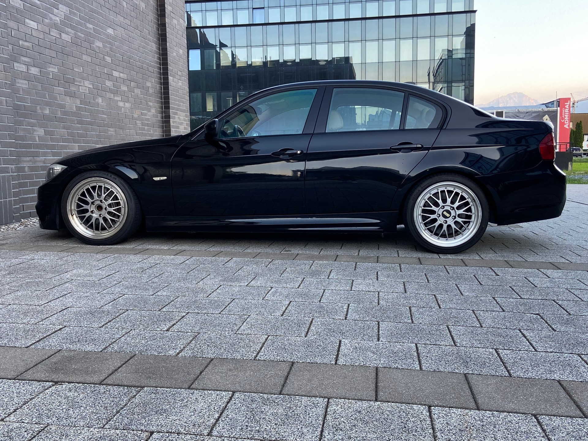 BMW 335i Steptronic-image-15