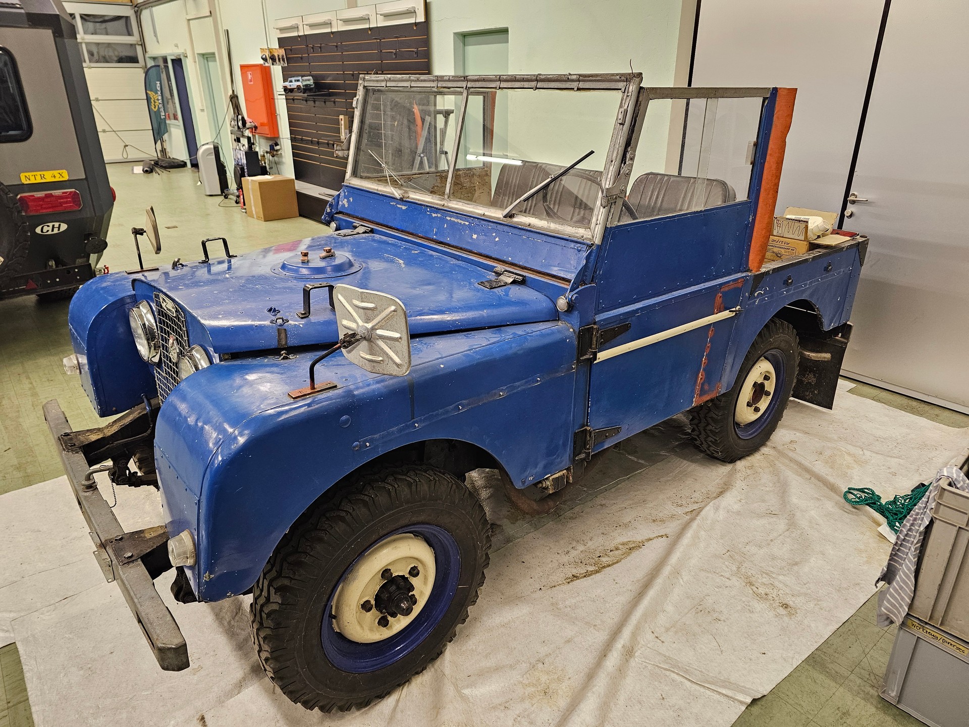 LAND ROVER Serie 1-image-8
