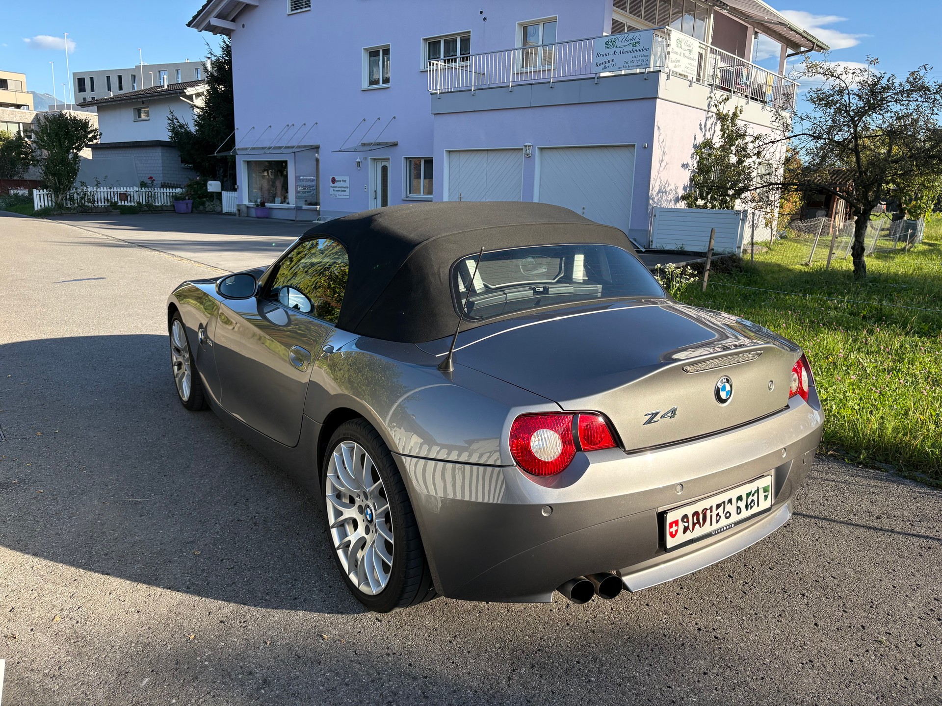 BMW Z4 2.2i Roadster-image-5