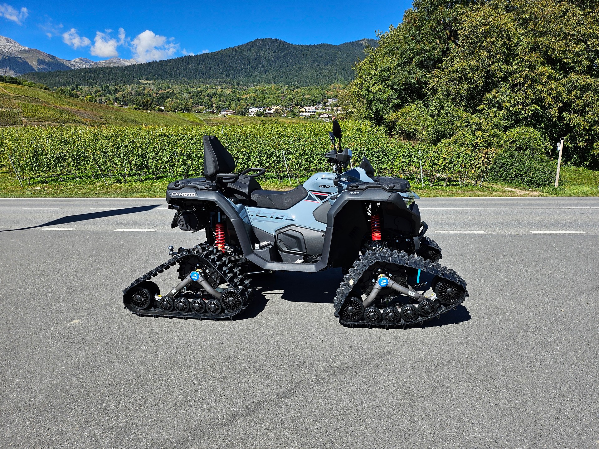 CF MOTO 850 Premium-image-2