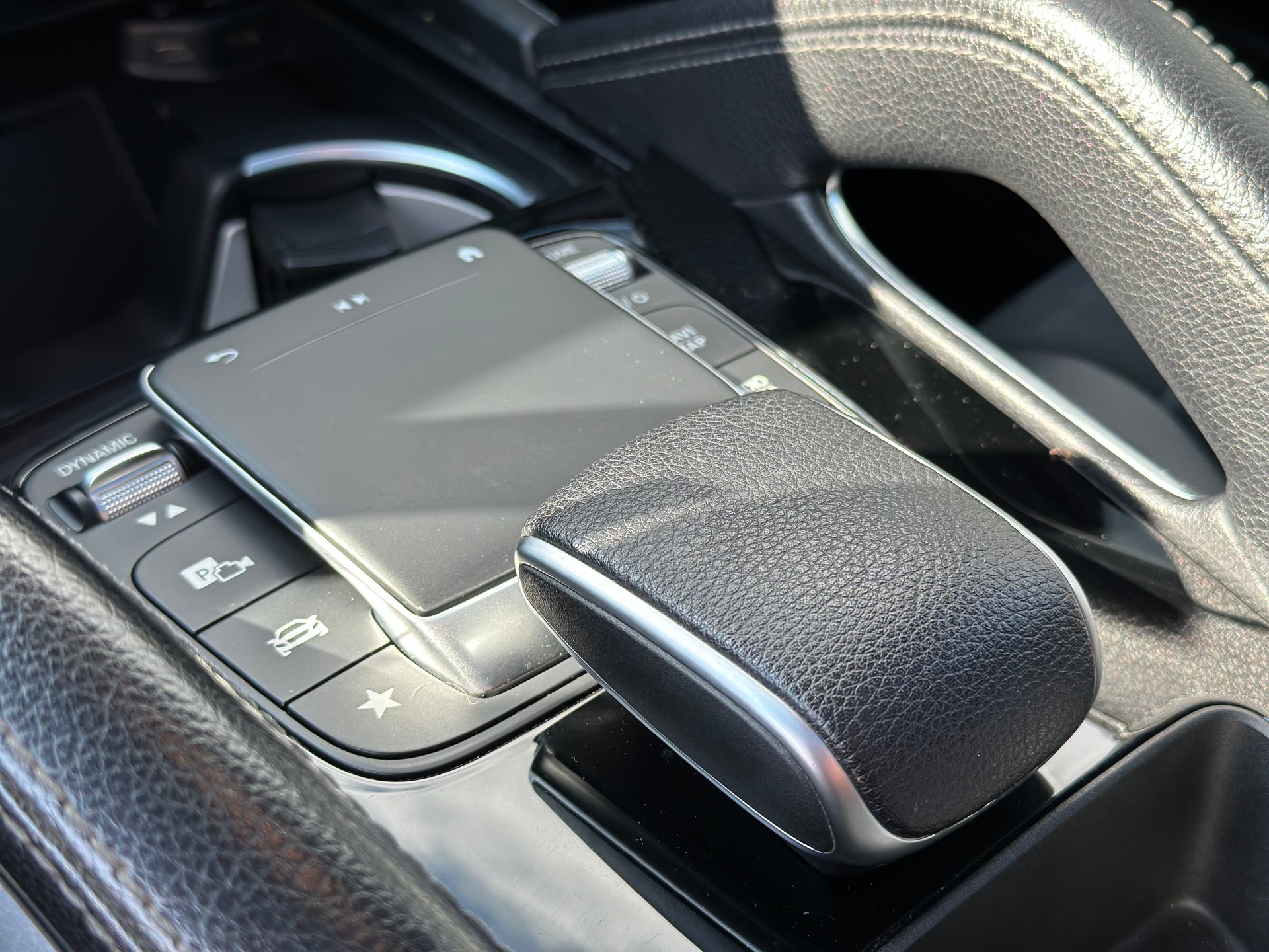 MERCEDES-BENZ GLE 400 d 4Matic AMG Line 9G-Tronic-image-24