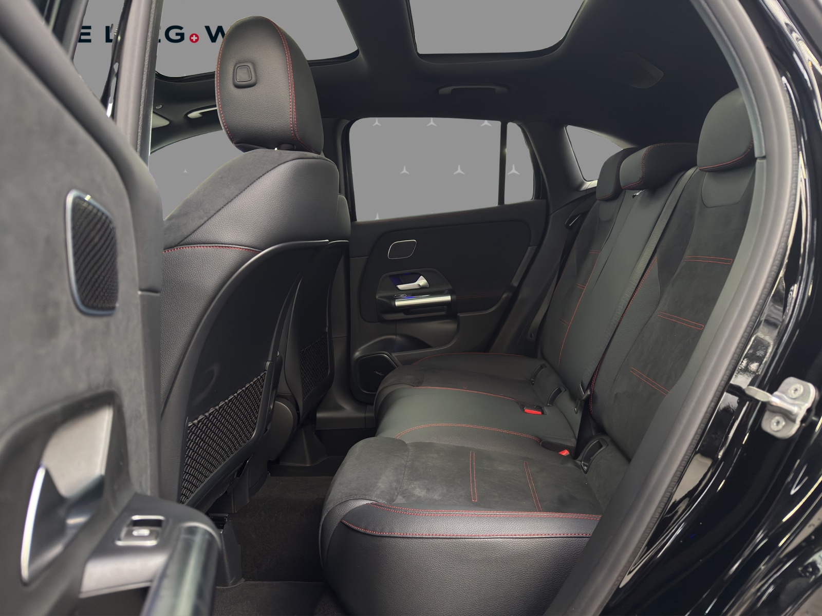 MERCEDES-BENZ GLA 200 Night Star 7G-DCT-image-14