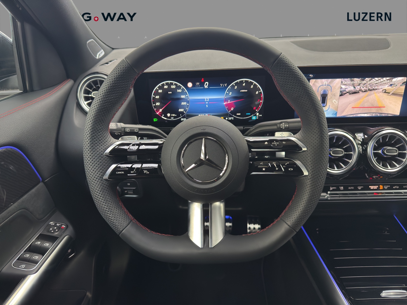 MERCEDES-BENZ GLA 200 Night Star 7G-DCT-image-10