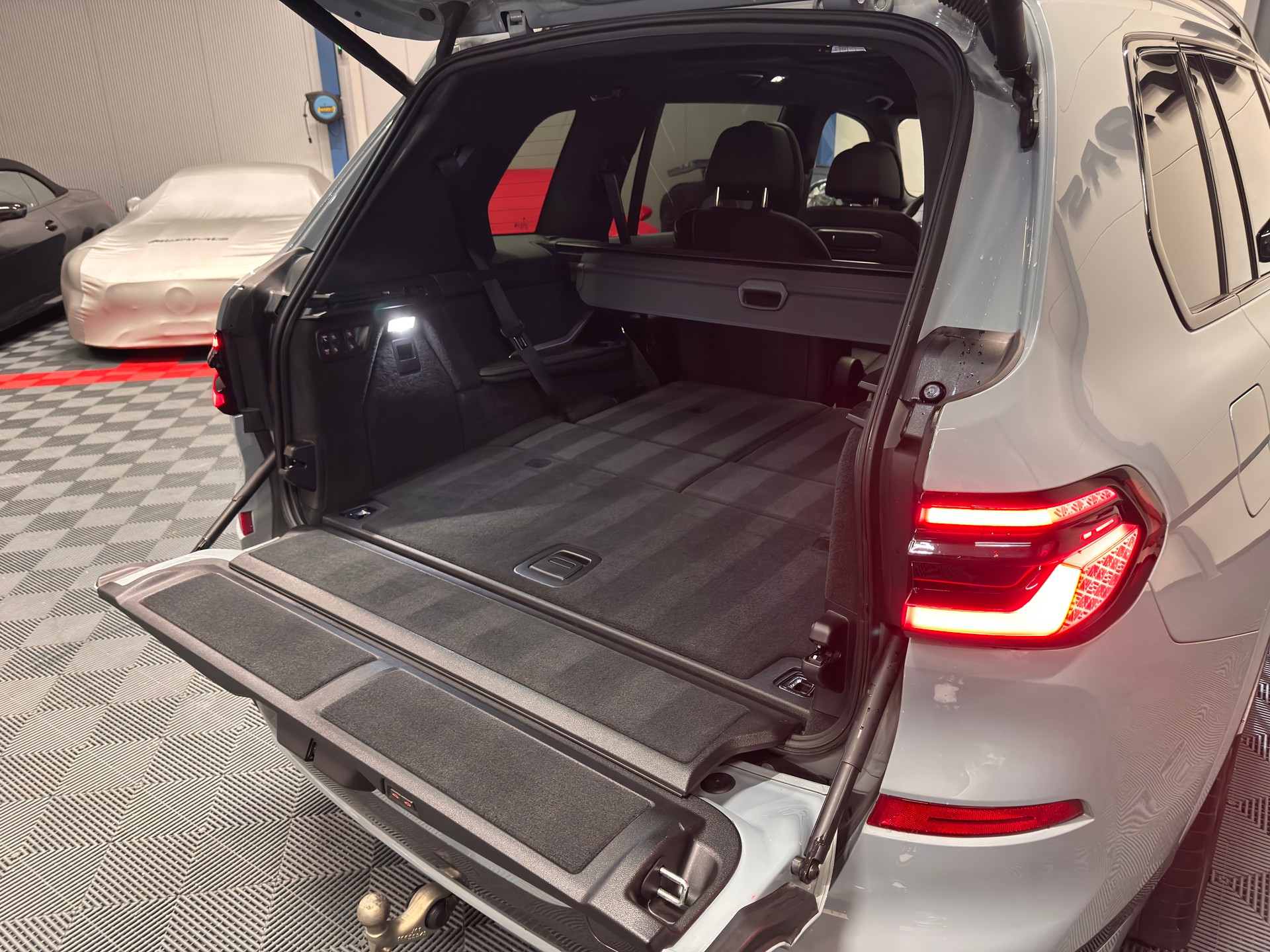 BMW X7 40d xDrive SAG M-Sport 6-Plätzer-image-10