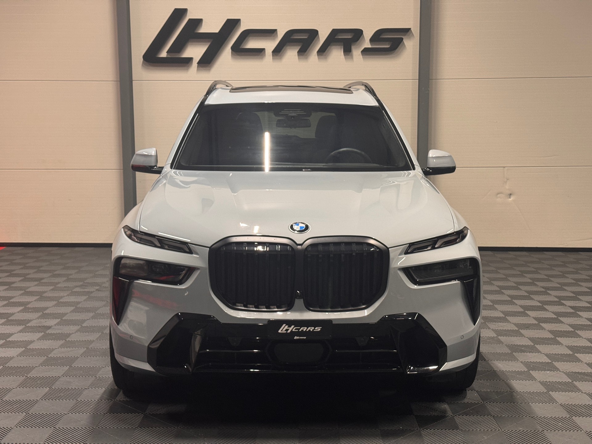 BMW X7 40d xDrive SAG M-Sport 6-Plätzer-image-7