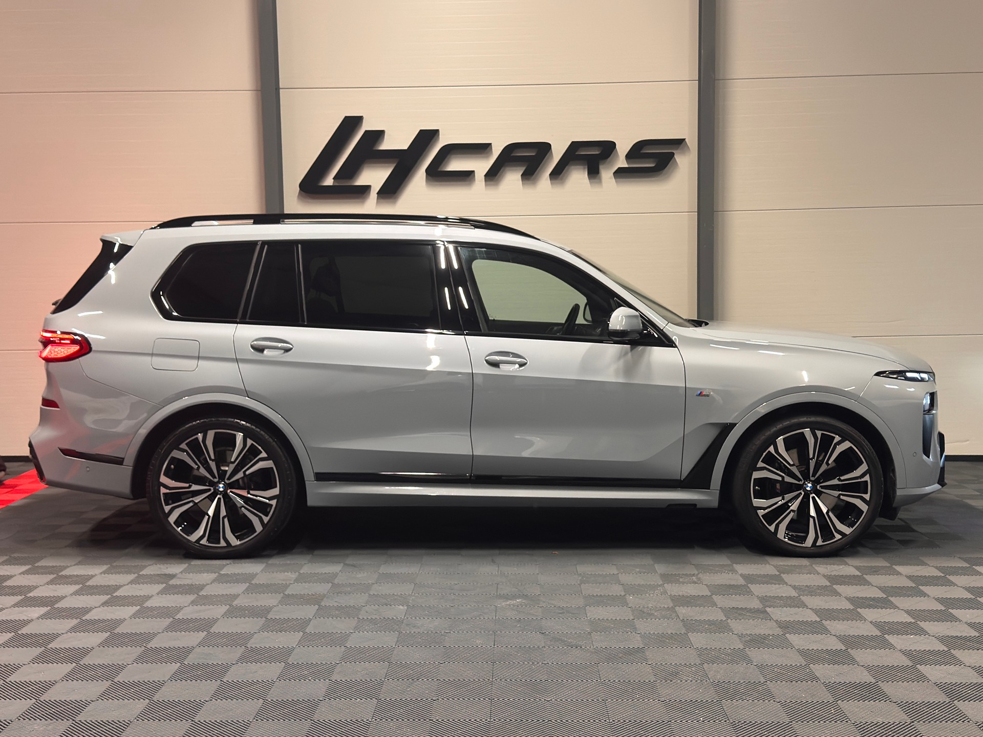 BMW X7 40d xDrive SAG M-Sport 6-Plätzer-image-5