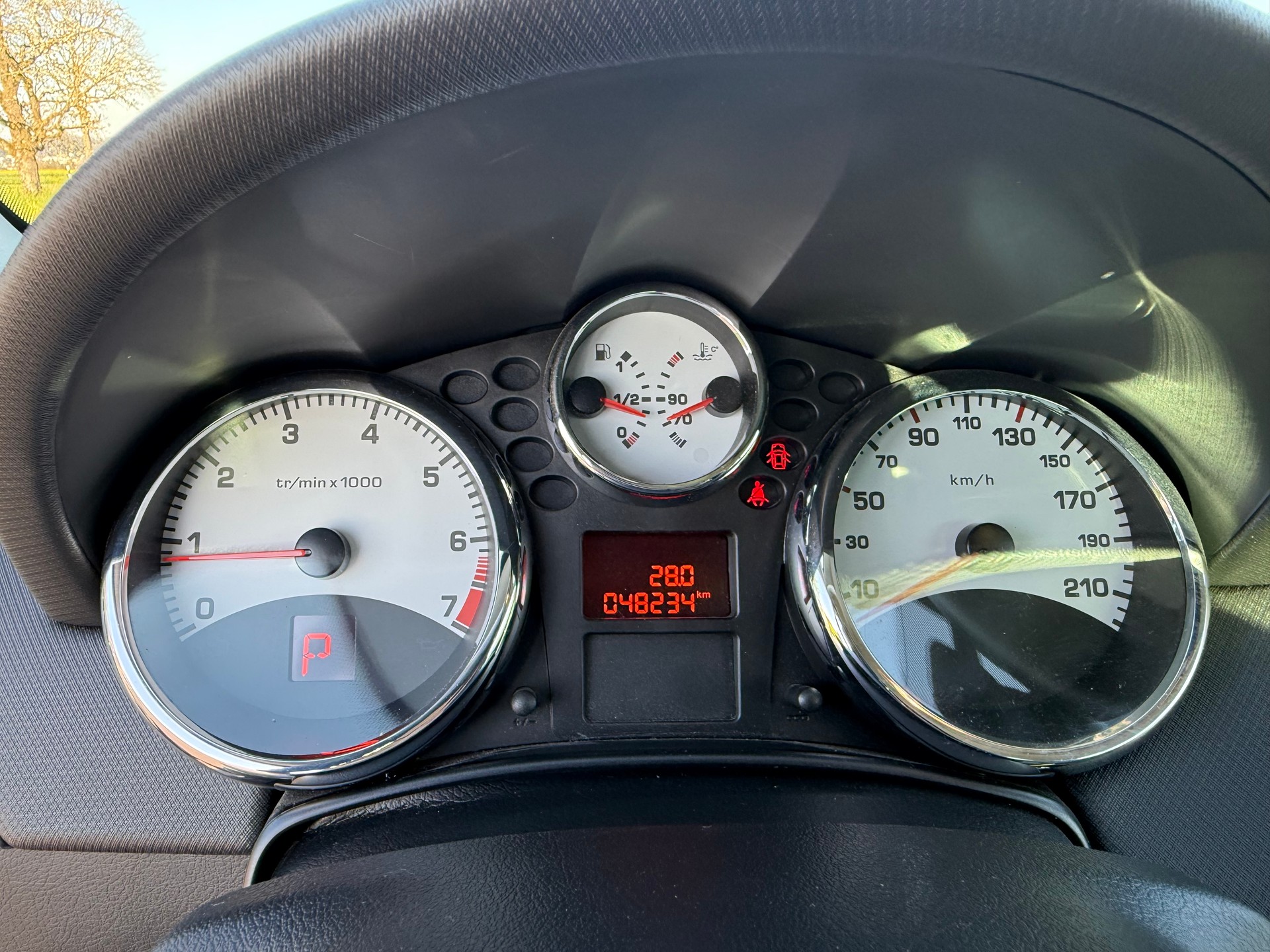 PEUGEOT 207 CC 1.6 16V Roland Garros Automatic-image-10