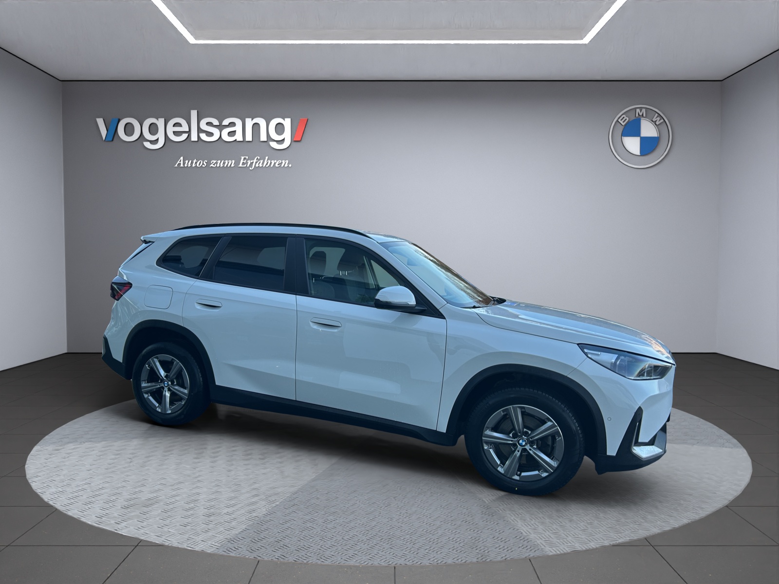 BMW X1 xDrive 20d 48V-image-2