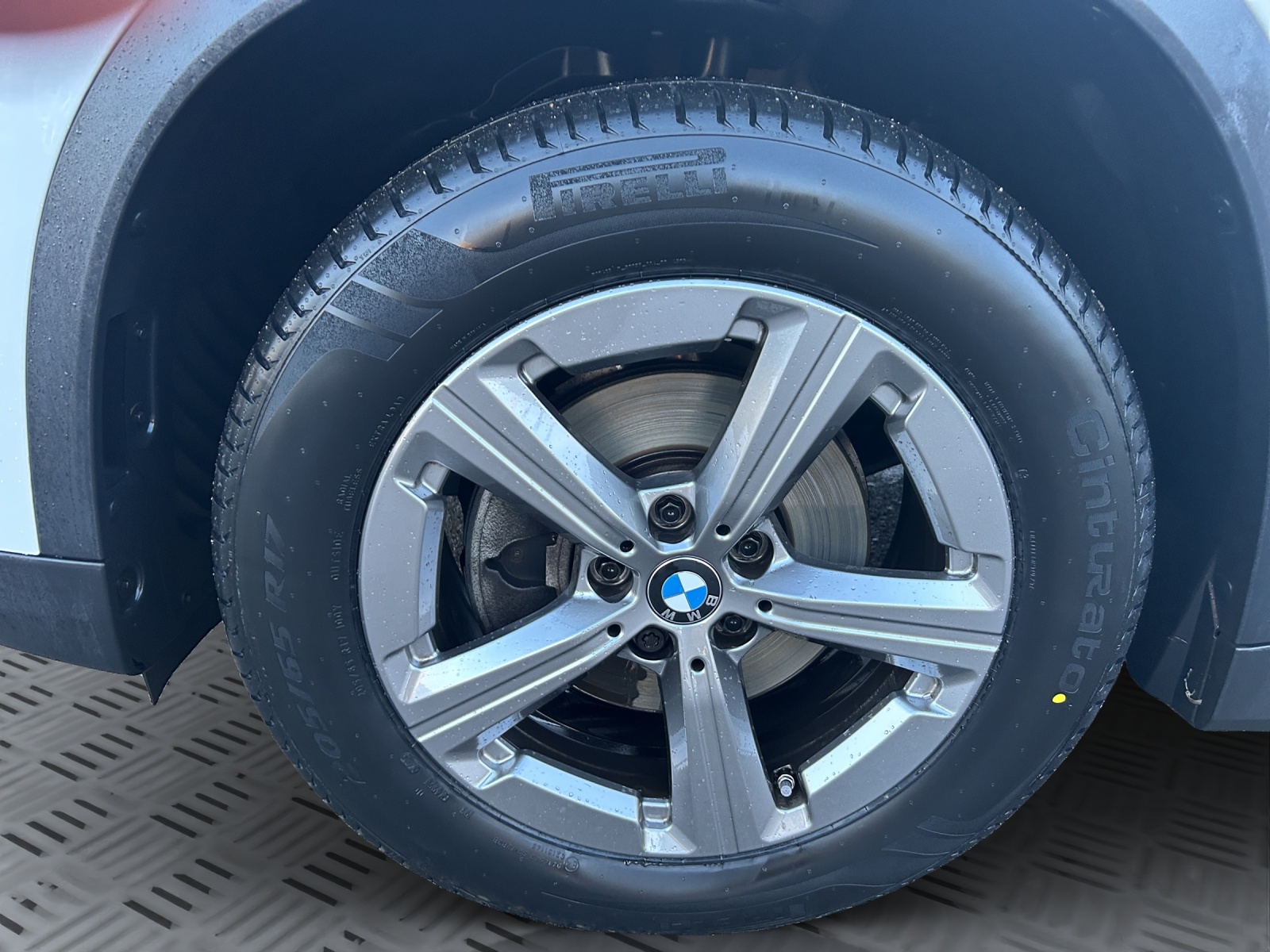 BMW X1 xDrive 20d 48V-image-11