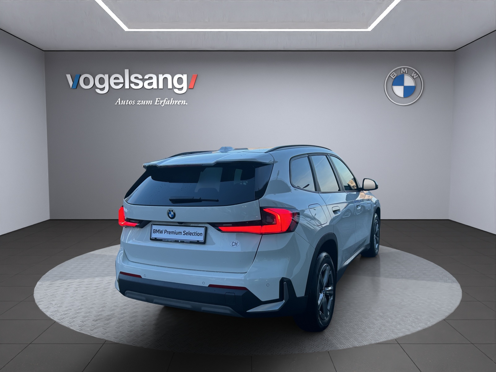 BMW X1 xDrive 20d 48V-image-6