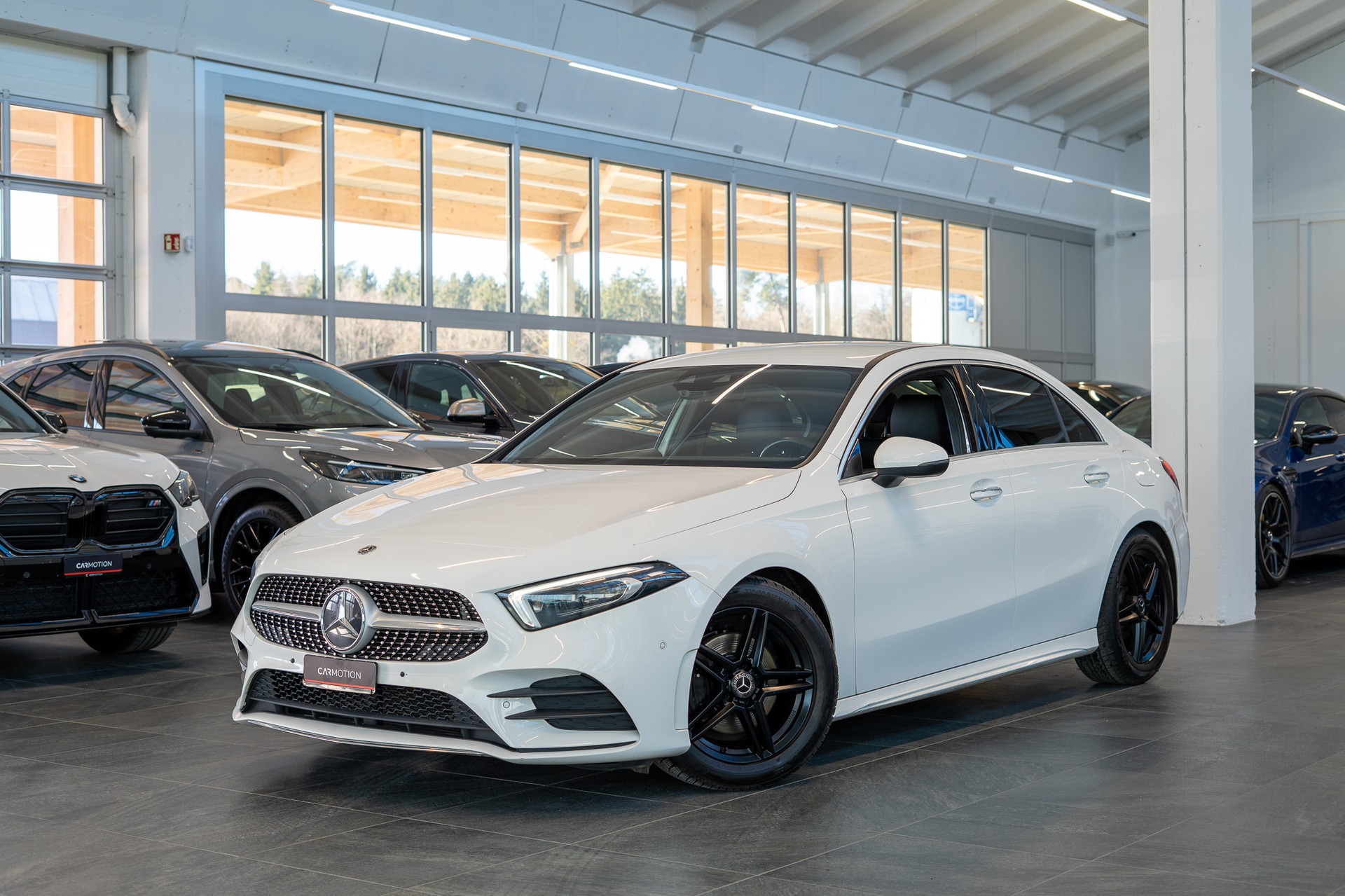 MERCEDES-BENZ A 180 AMG Line Limousine-image-0