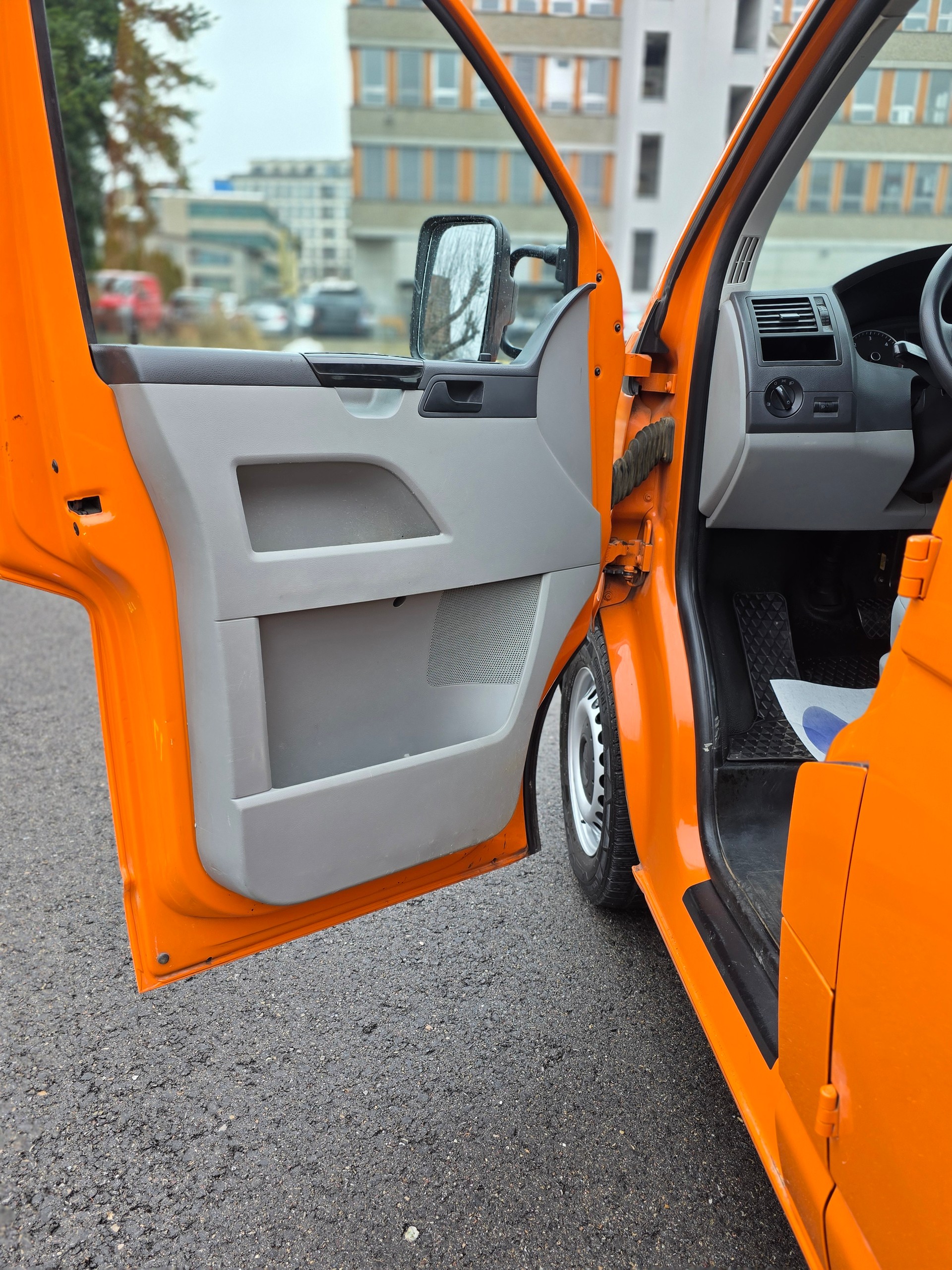 VW T5 2.0 TDI DSG - Kippbrücke-image-6