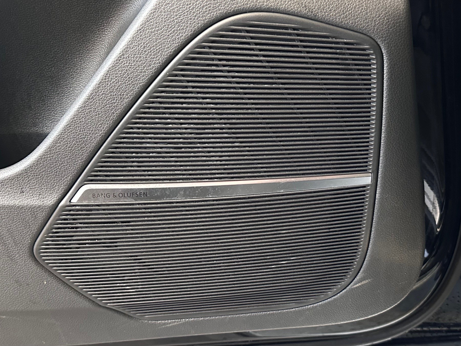 AUDI Q8 55 TFSI quattro tiptronic-image-14