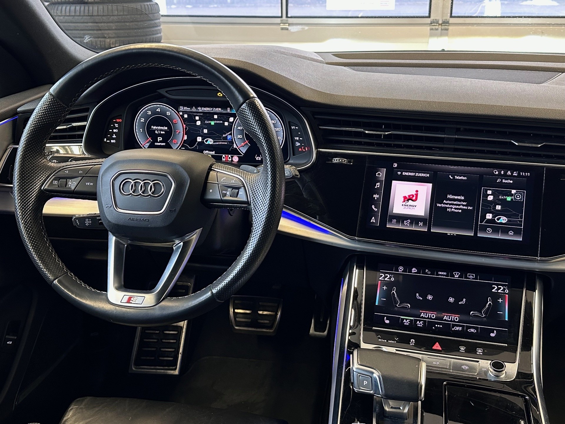 AUDI Q8 55 TFSI quattro tiptronic-image-4