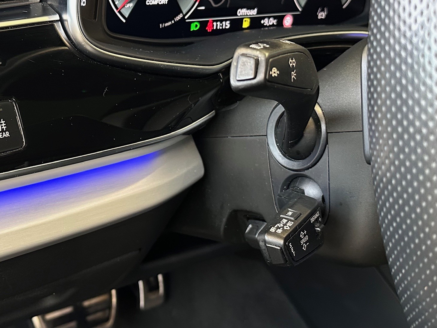 AUDI Q8 55 TFSI quattro tiptronic-image-11