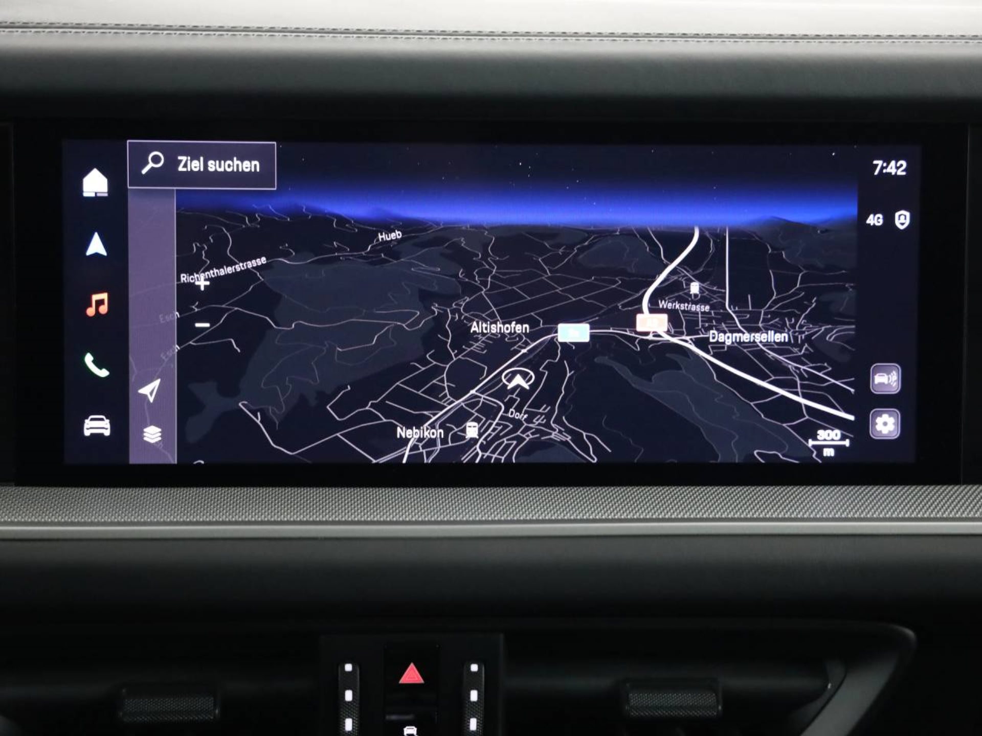 PORSCHE Cayenne-image-11
