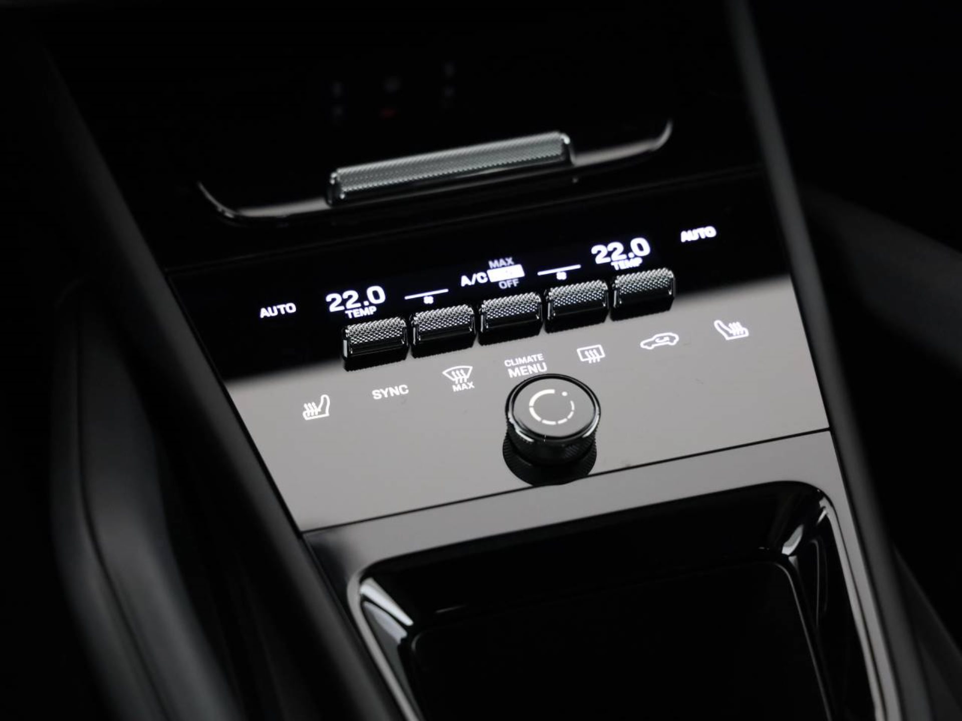 PORSCHE Cayenne-image-18