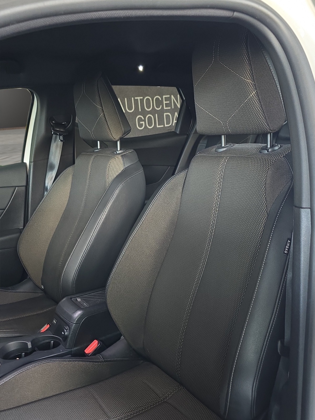 DS AUTOMOBILES DS 3 Crossback 1.2 PureTech Club EAT8-image-8