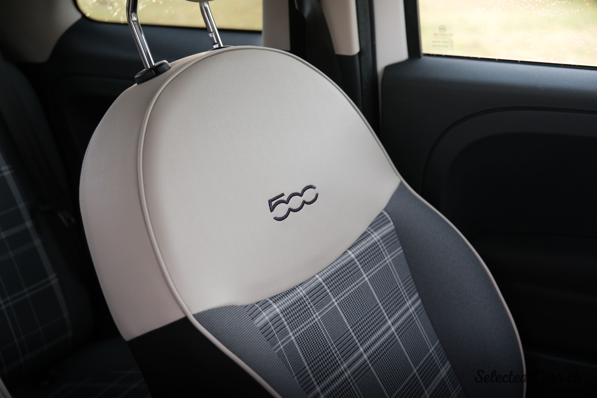 FIAT 500 1.2 Lounge-image-7