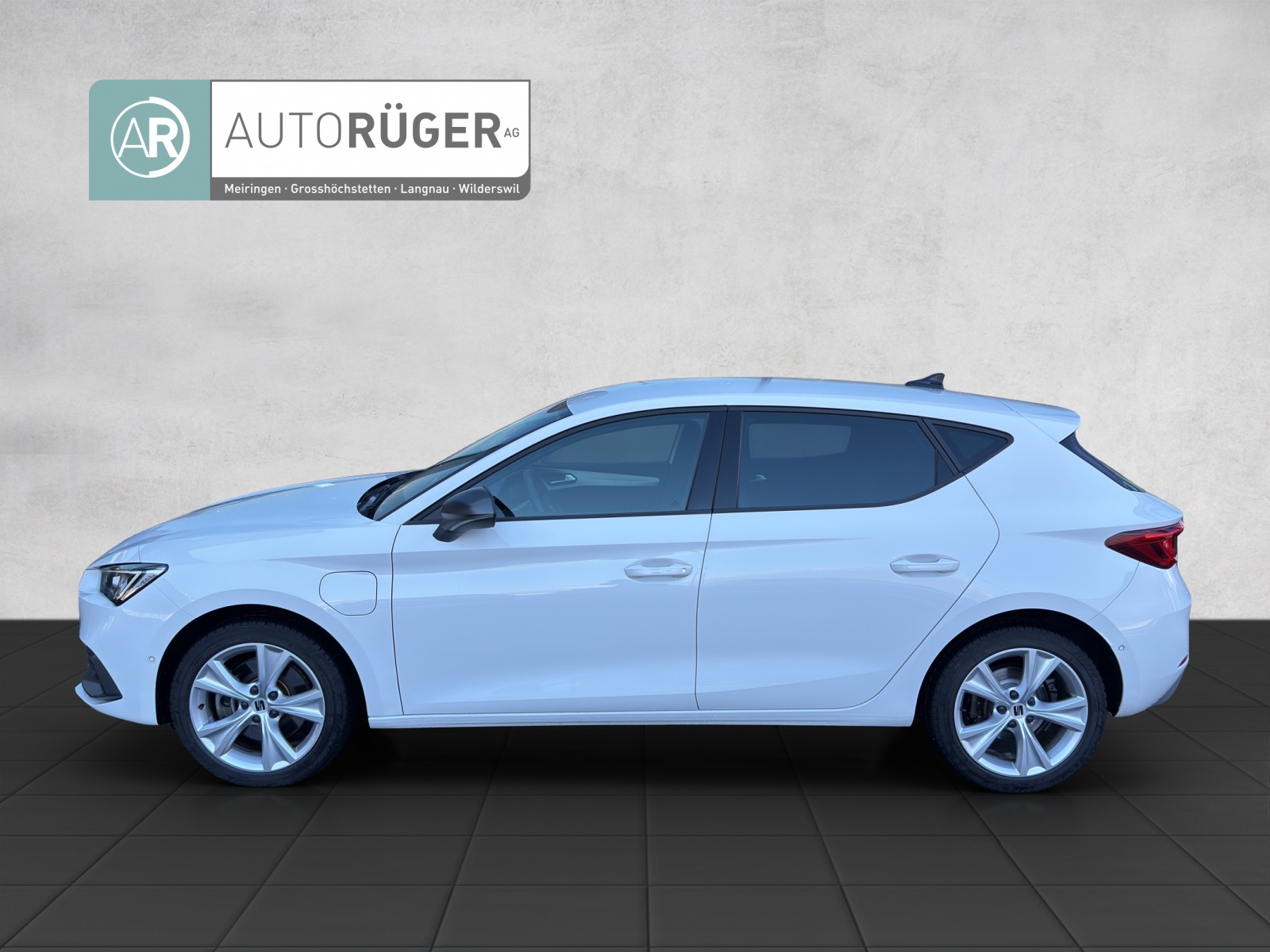 SEAT Leon 1.4 eHybrid pHEV DSG FR-image-2