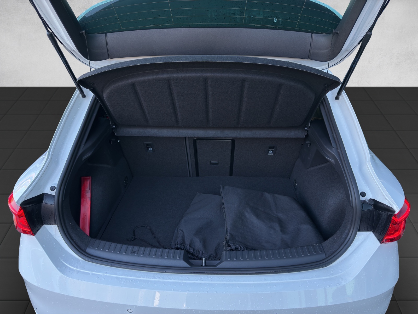 SEAT Leon 1.4 eHybrid pHEV DSG FR-image-10