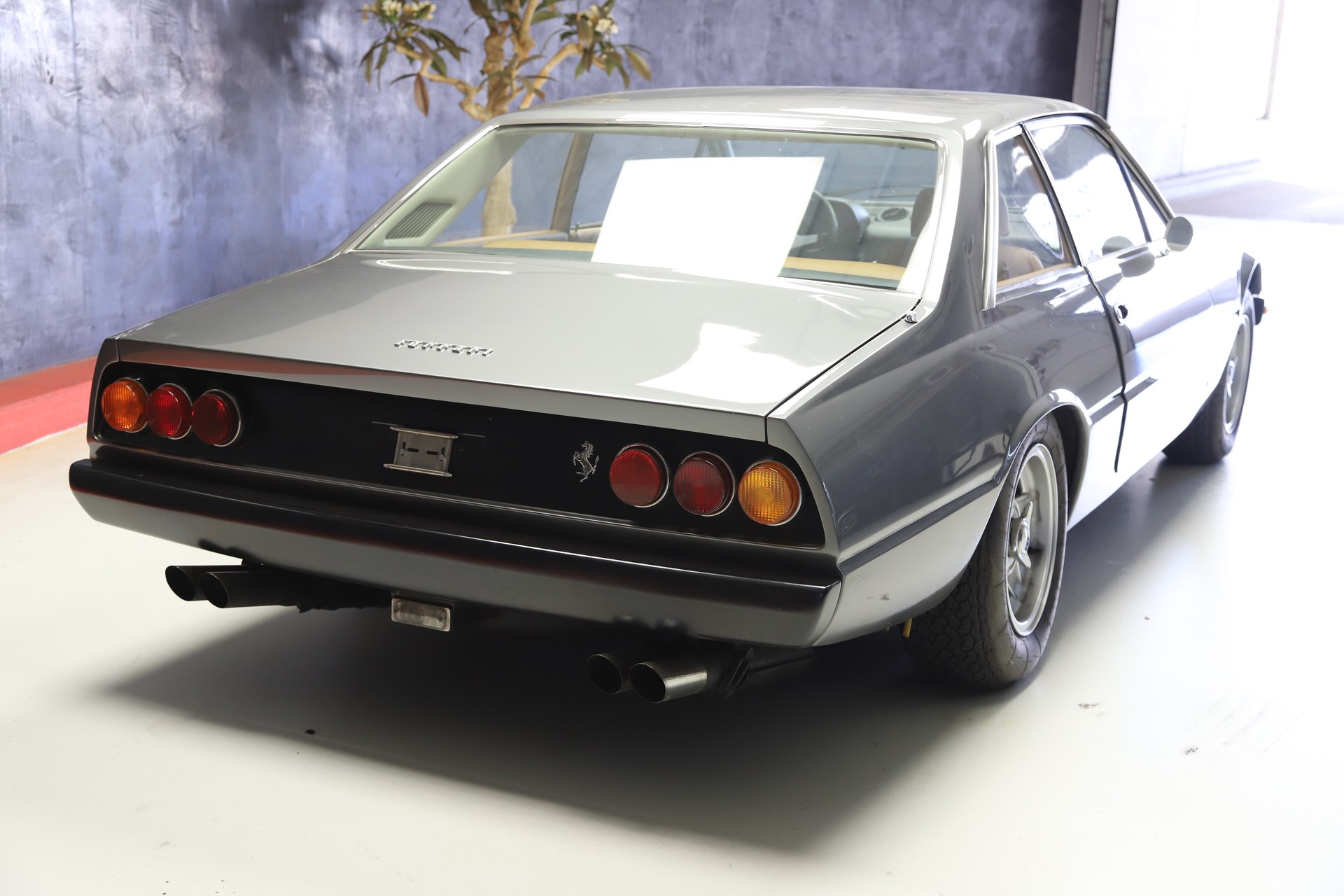 FERRARI 365 GT4 2+2-image-2