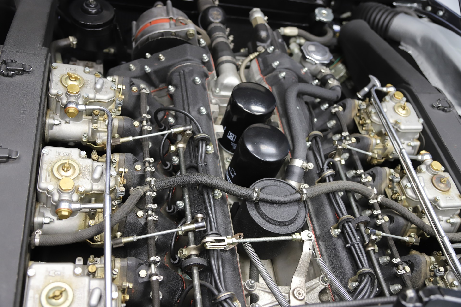 FERRARI 365 GT4 2+2-image-10